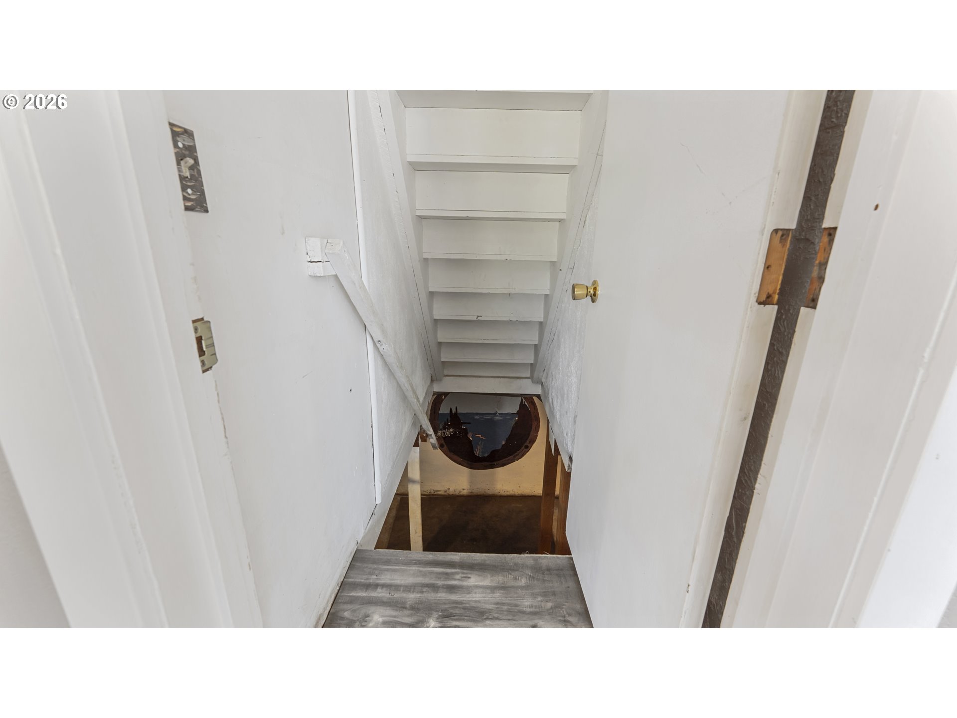 1901 LONG ST