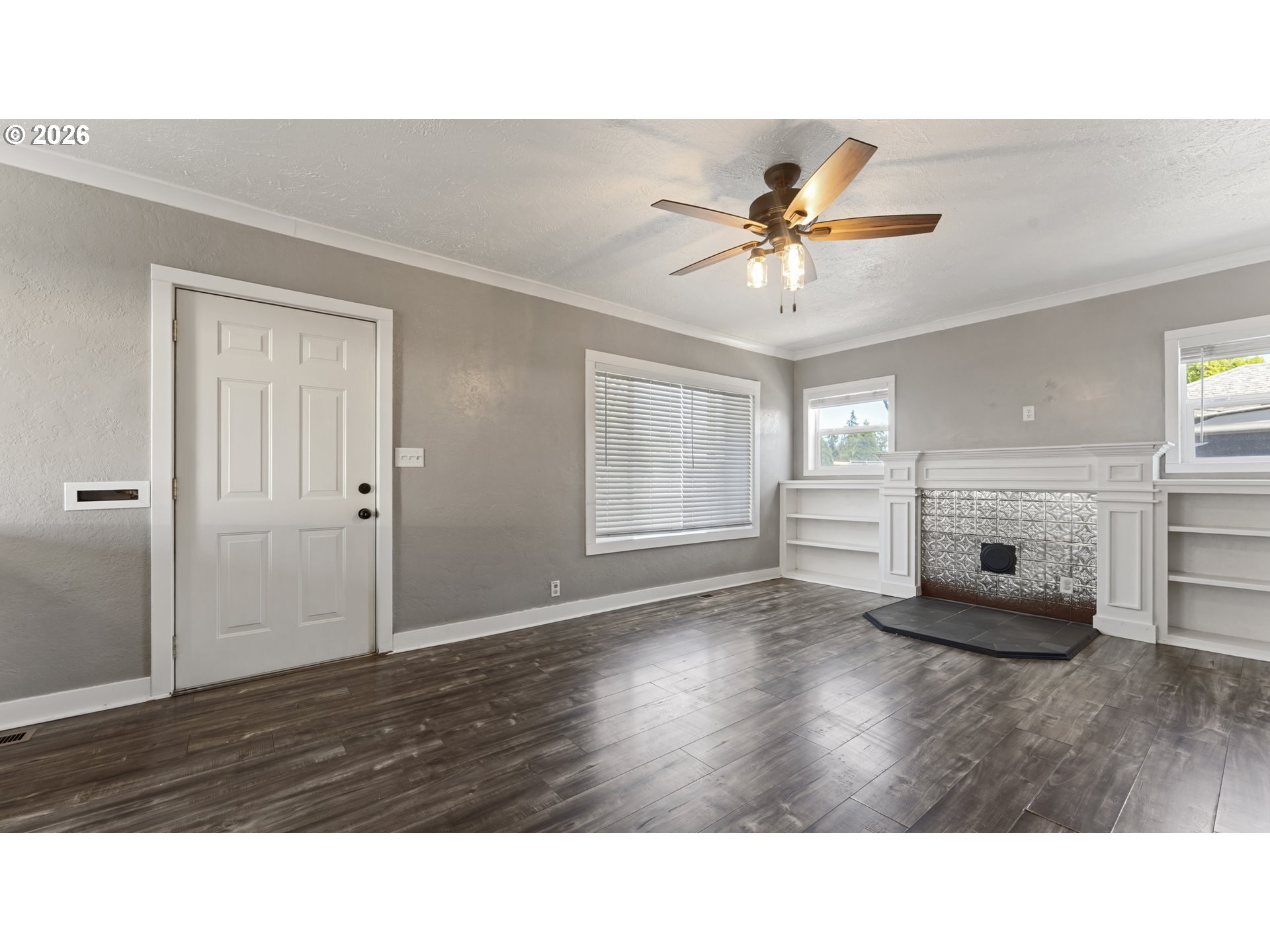 1901 LONG ST