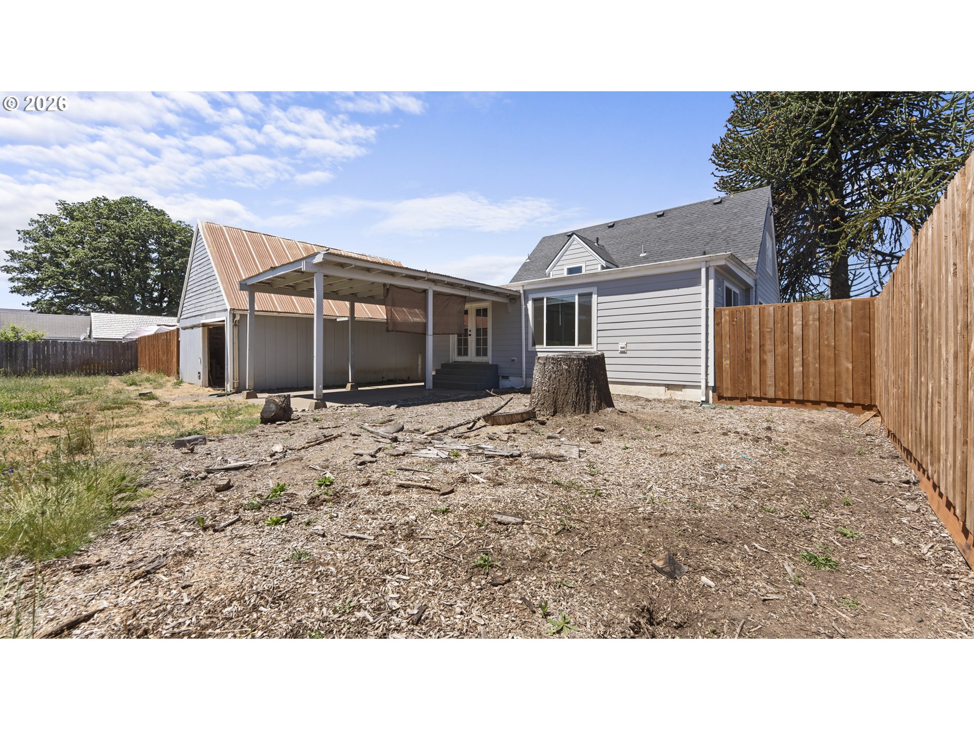 1901 LONG ST