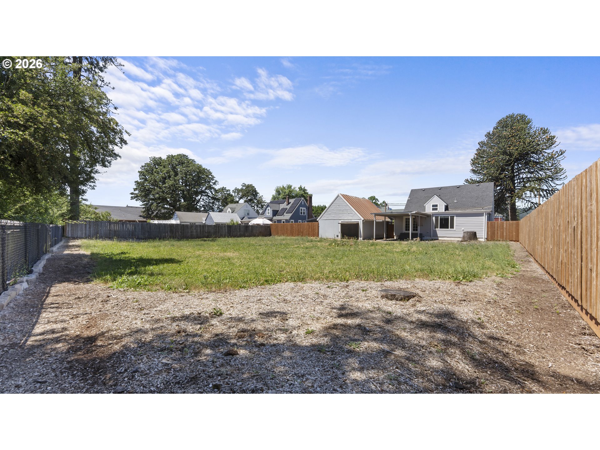 1901 LONG ST