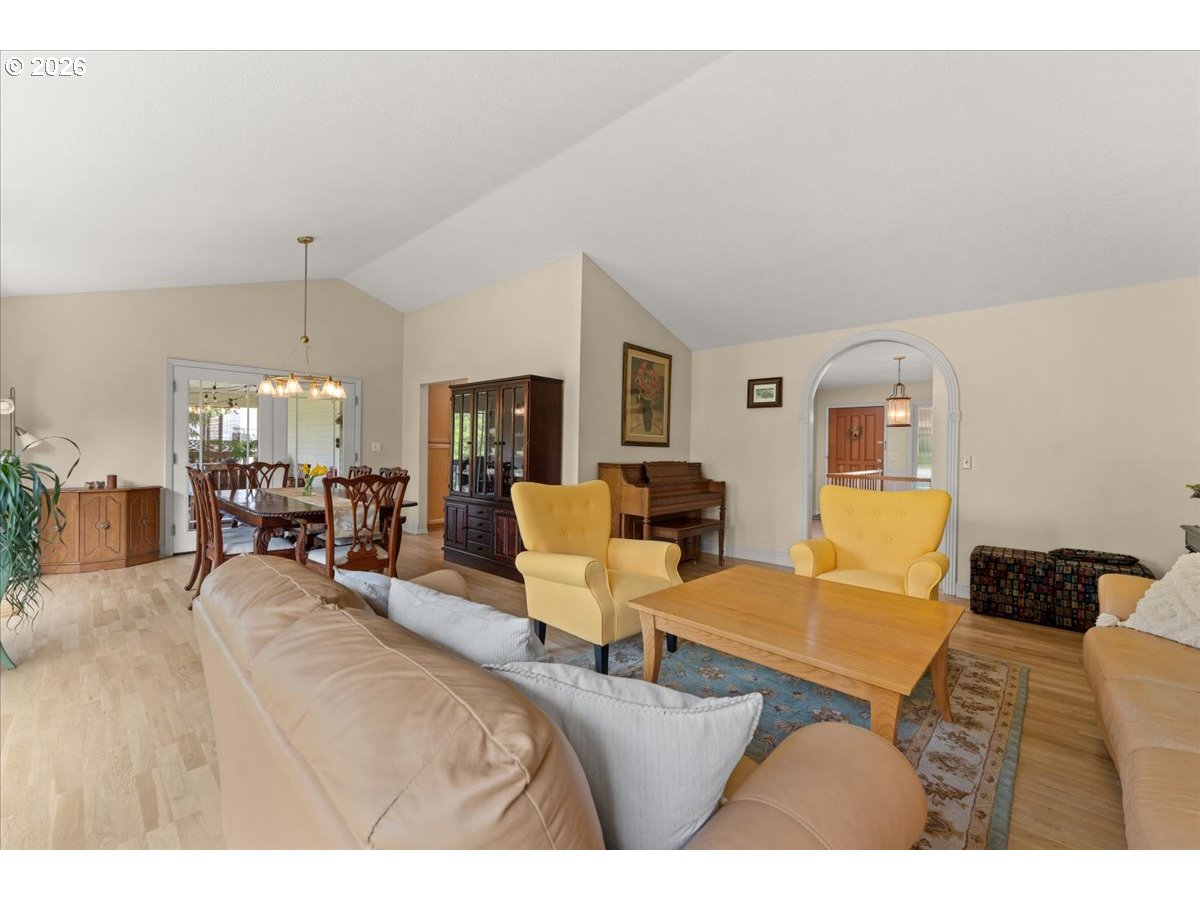 29 WESTRIDGE DR