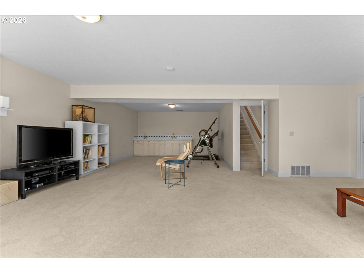 29 WESTRIDGE DR