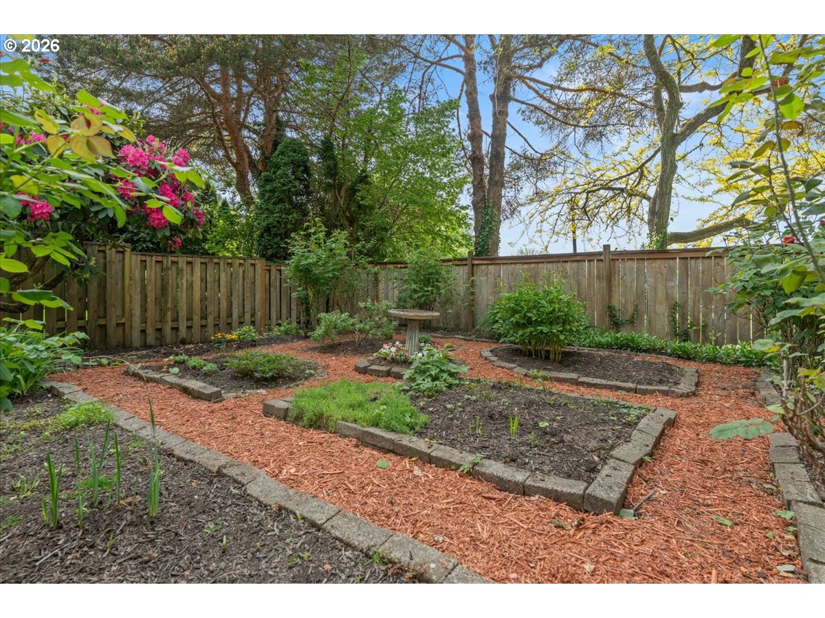 29 WESTRIDGE DR