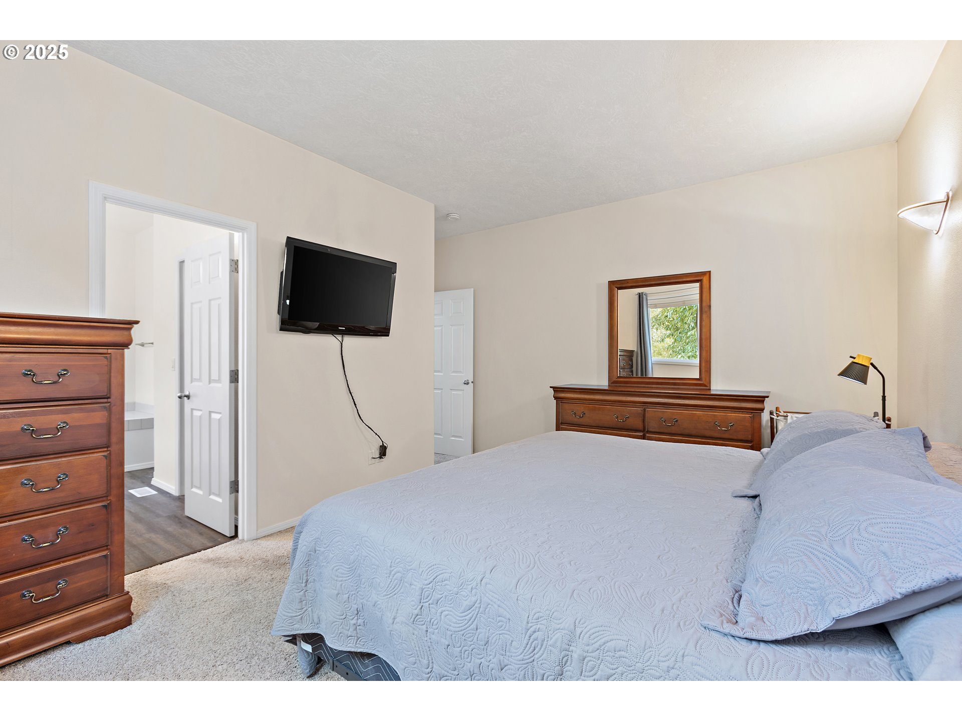 1703 NW WONDERVIEW AVE