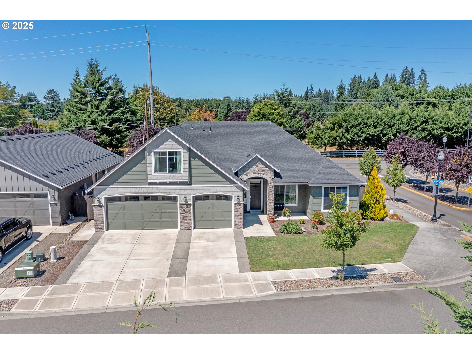 812 NE 29TH WAY
