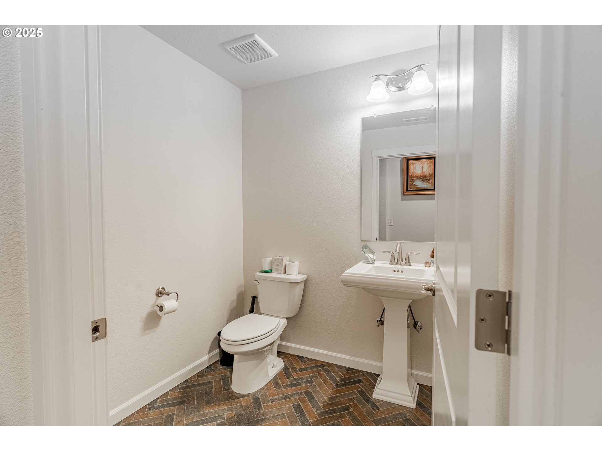 812 NE 29TH WAY
