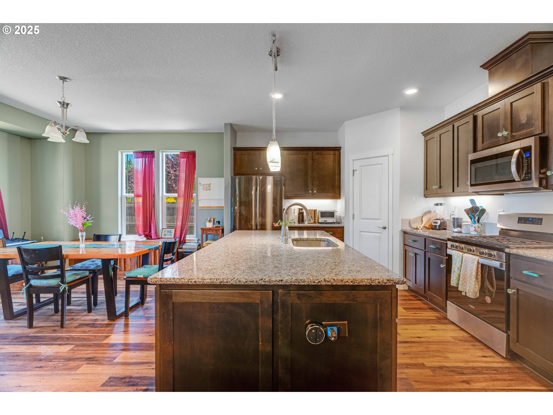812 NE 29TH WAY