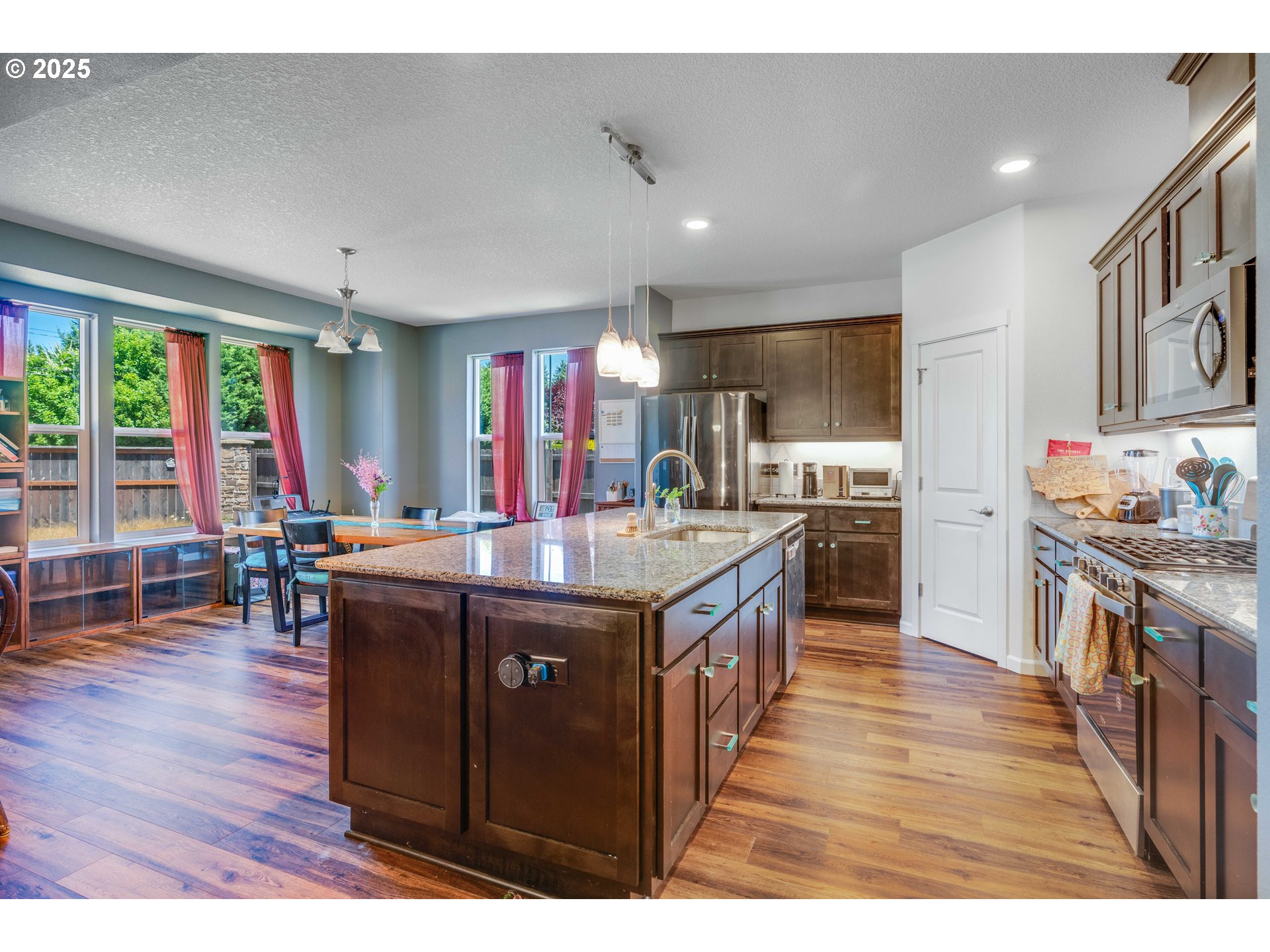812 NE 29TH WAY