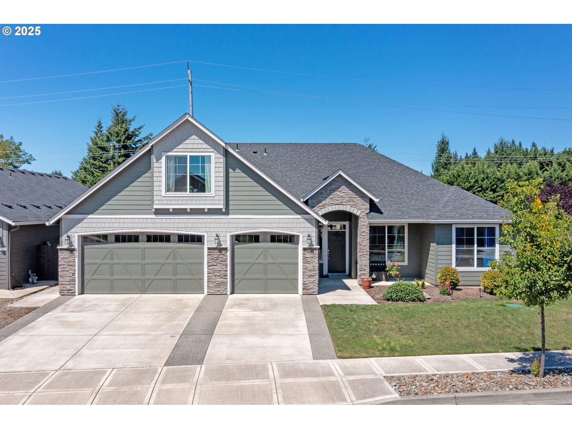 812 NE 29TH WAY