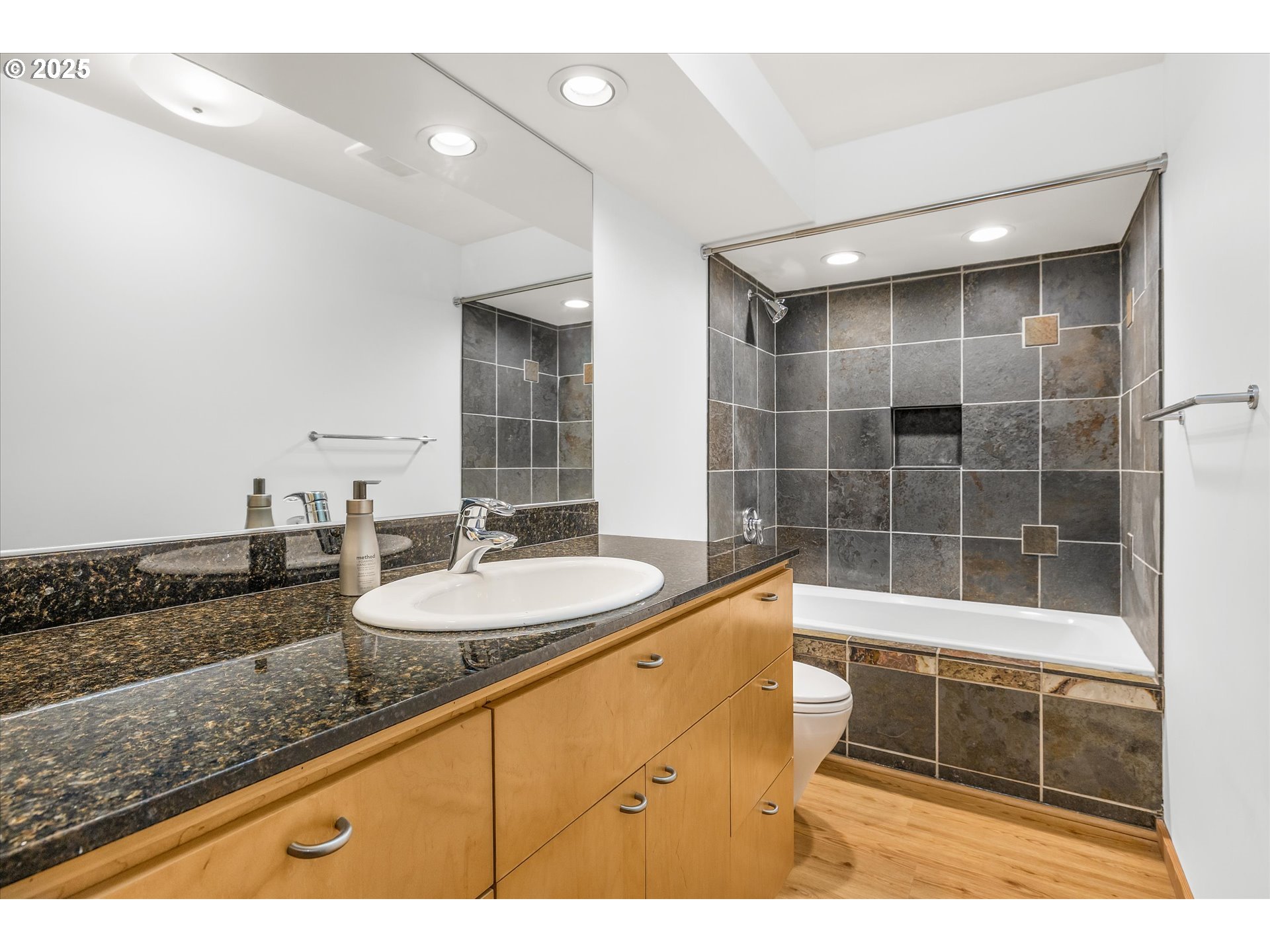 9292 SW VIEW POINT TER