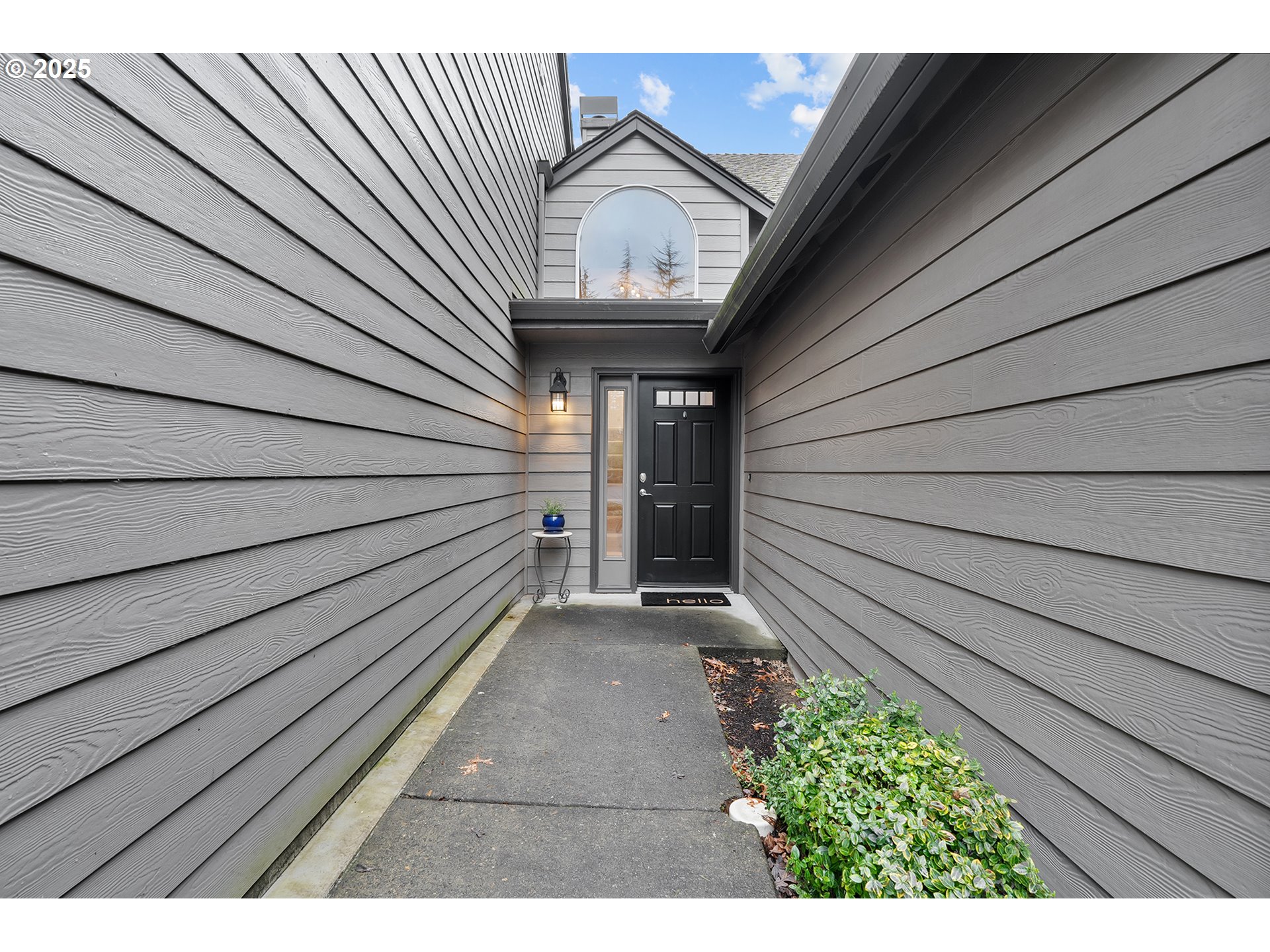 3956 CARMAN DR