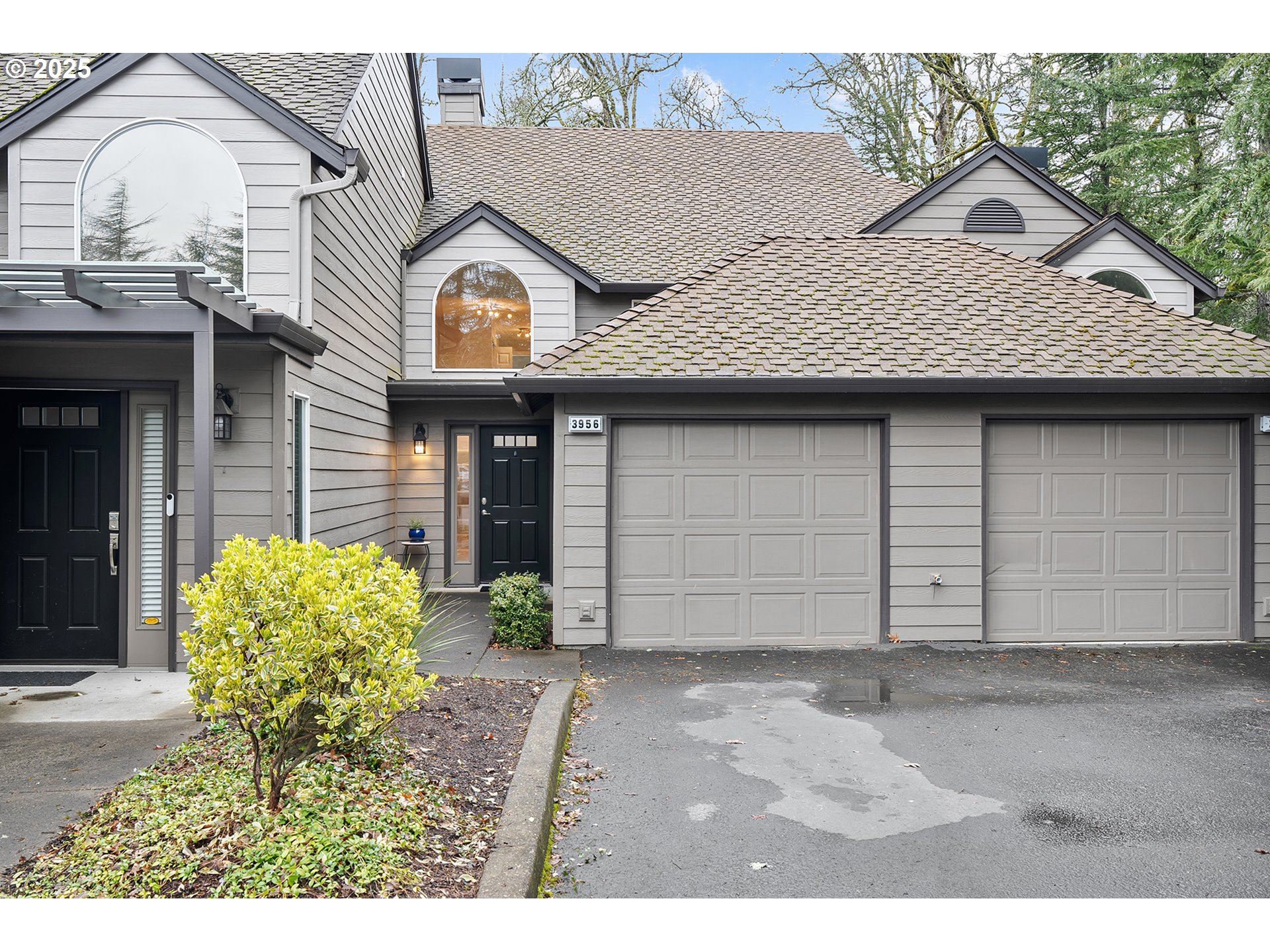 3956 CARMAN DR