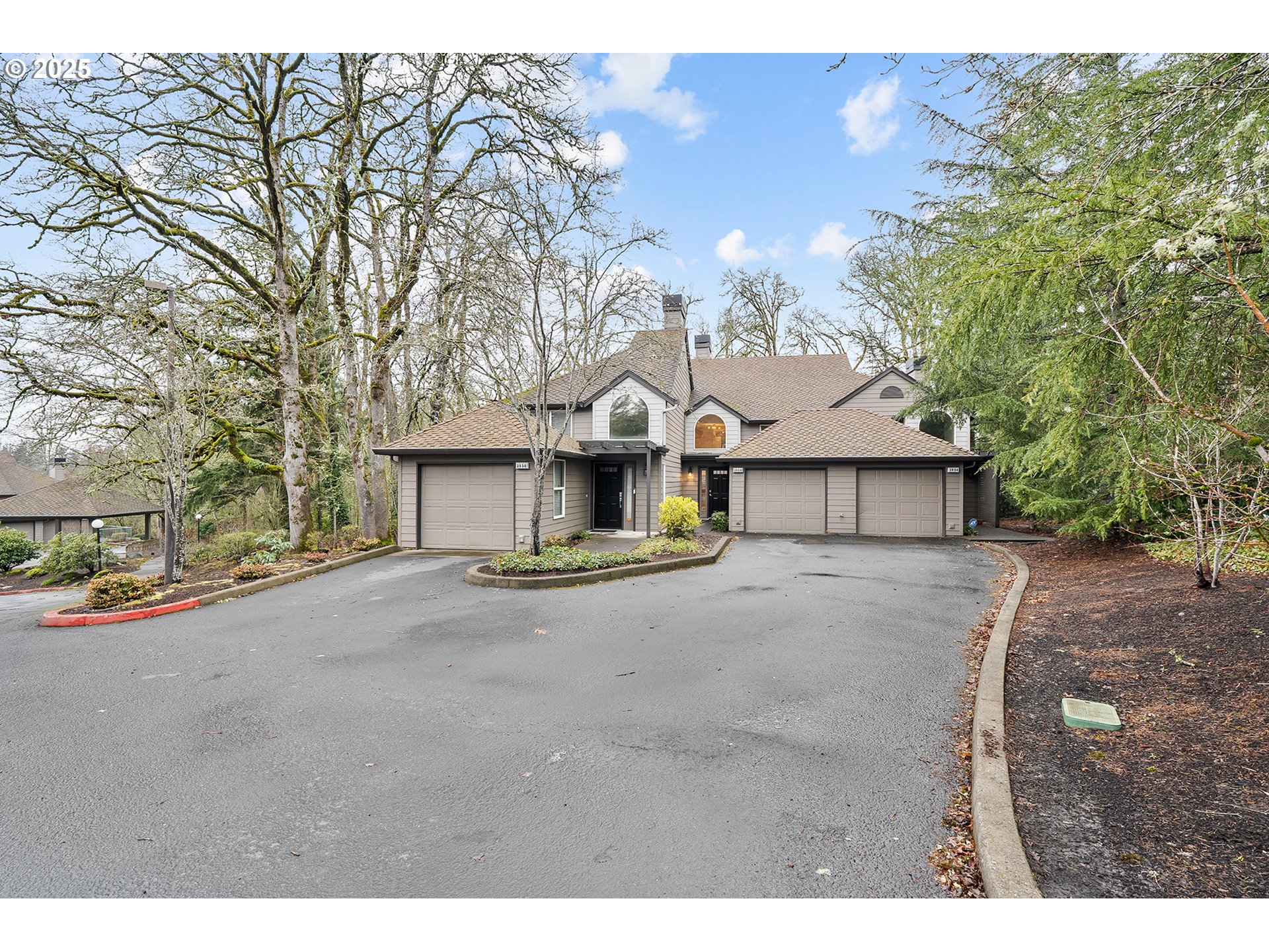 3956 CARMAN DR