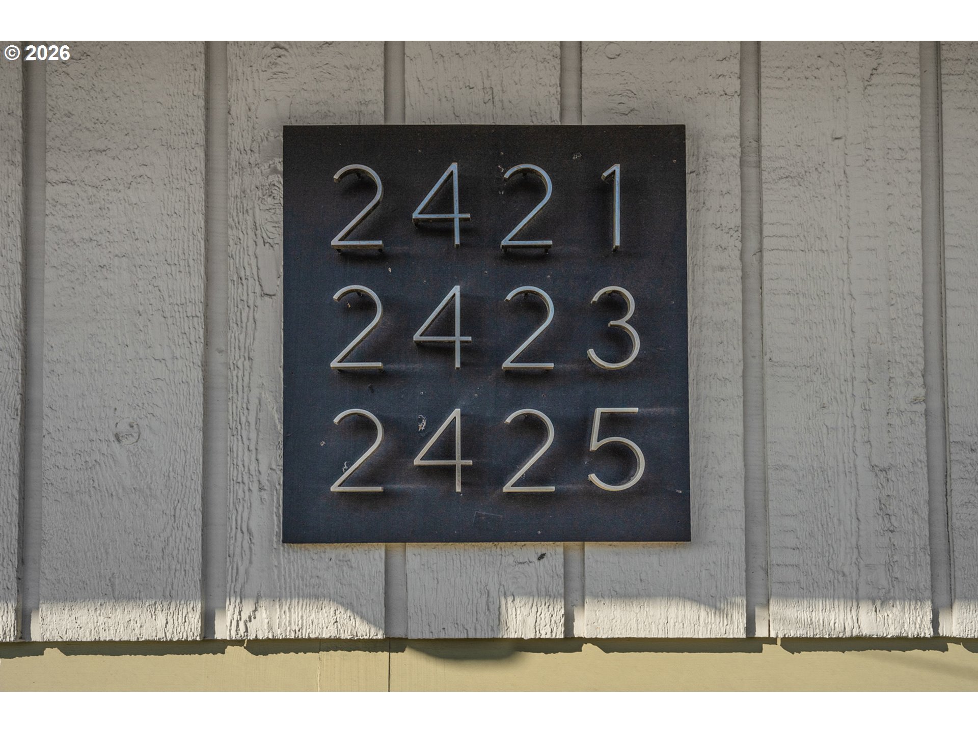 2421 SE 52ND AVE