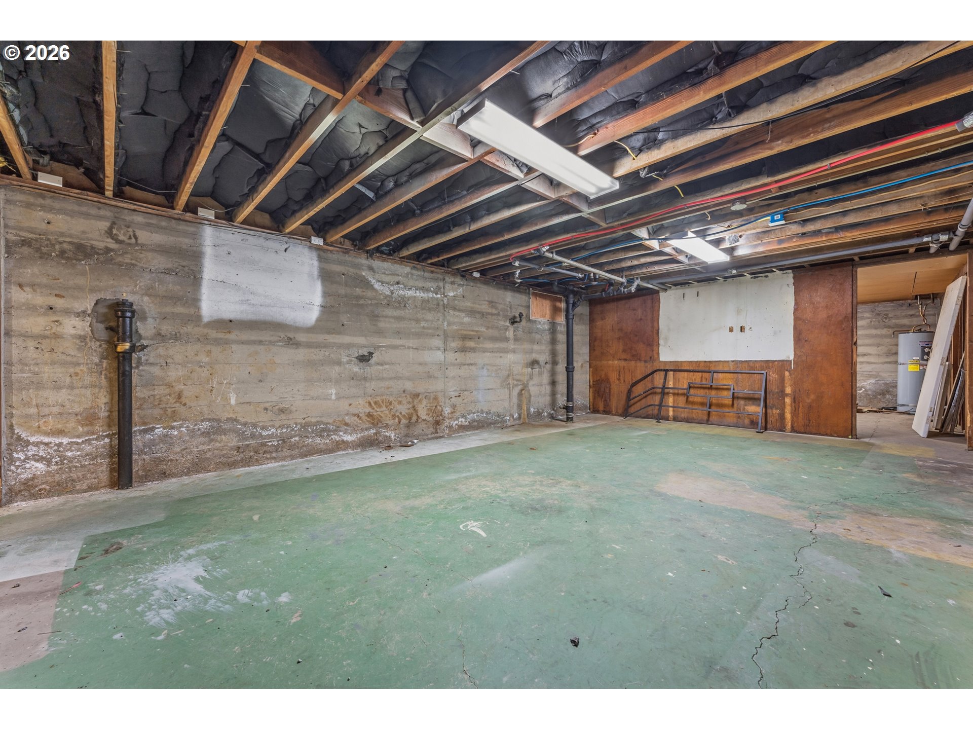 2421 SE 52ND AVE