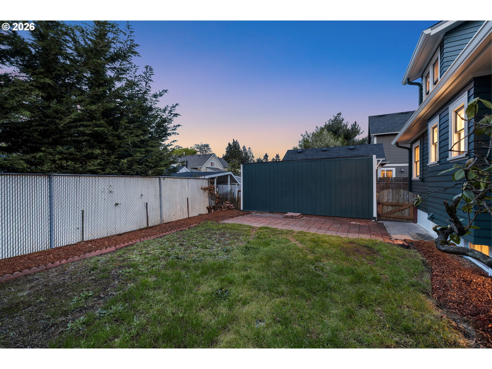7825 N WILLAMETTE BLVD