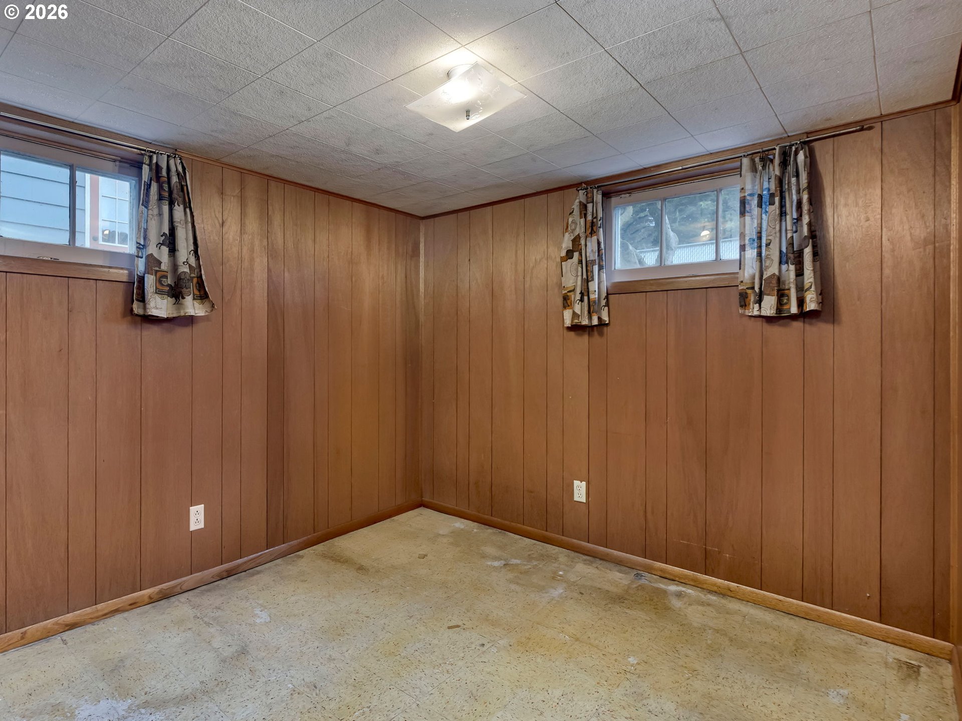 7825 N WILLAMETTE BLVD