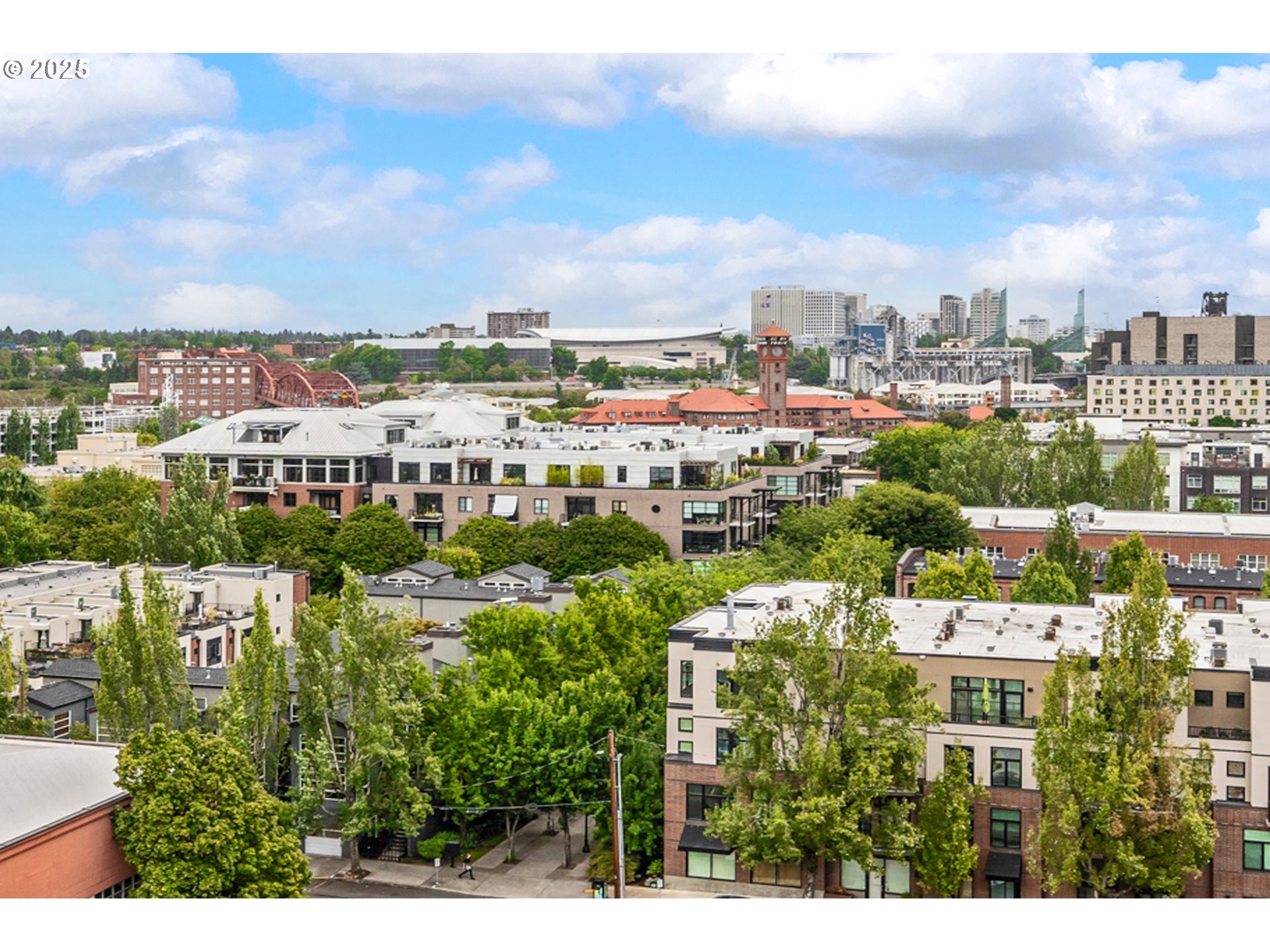 1314 NW IRVING ST 609