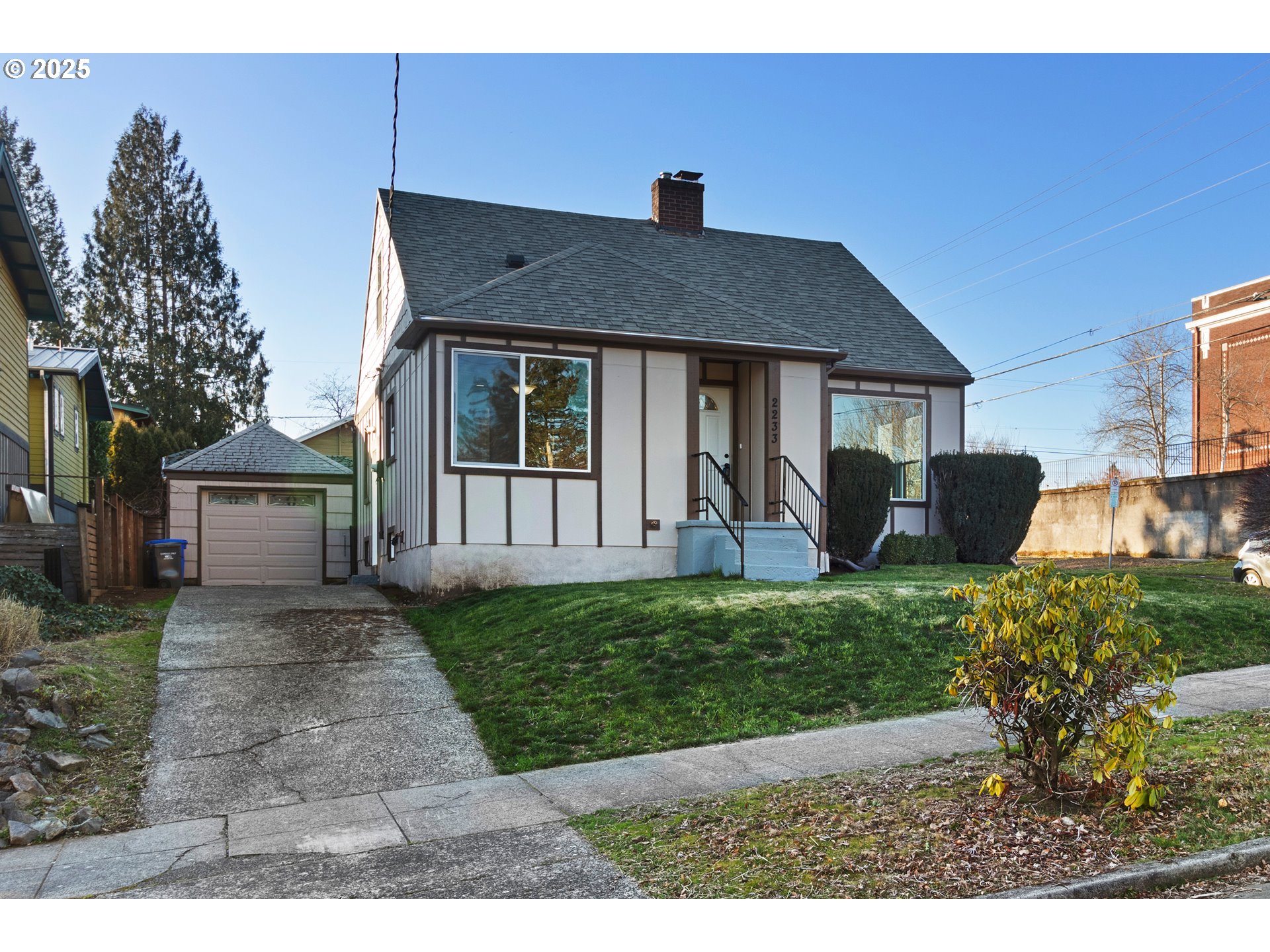 2233 NE 58TH AVE