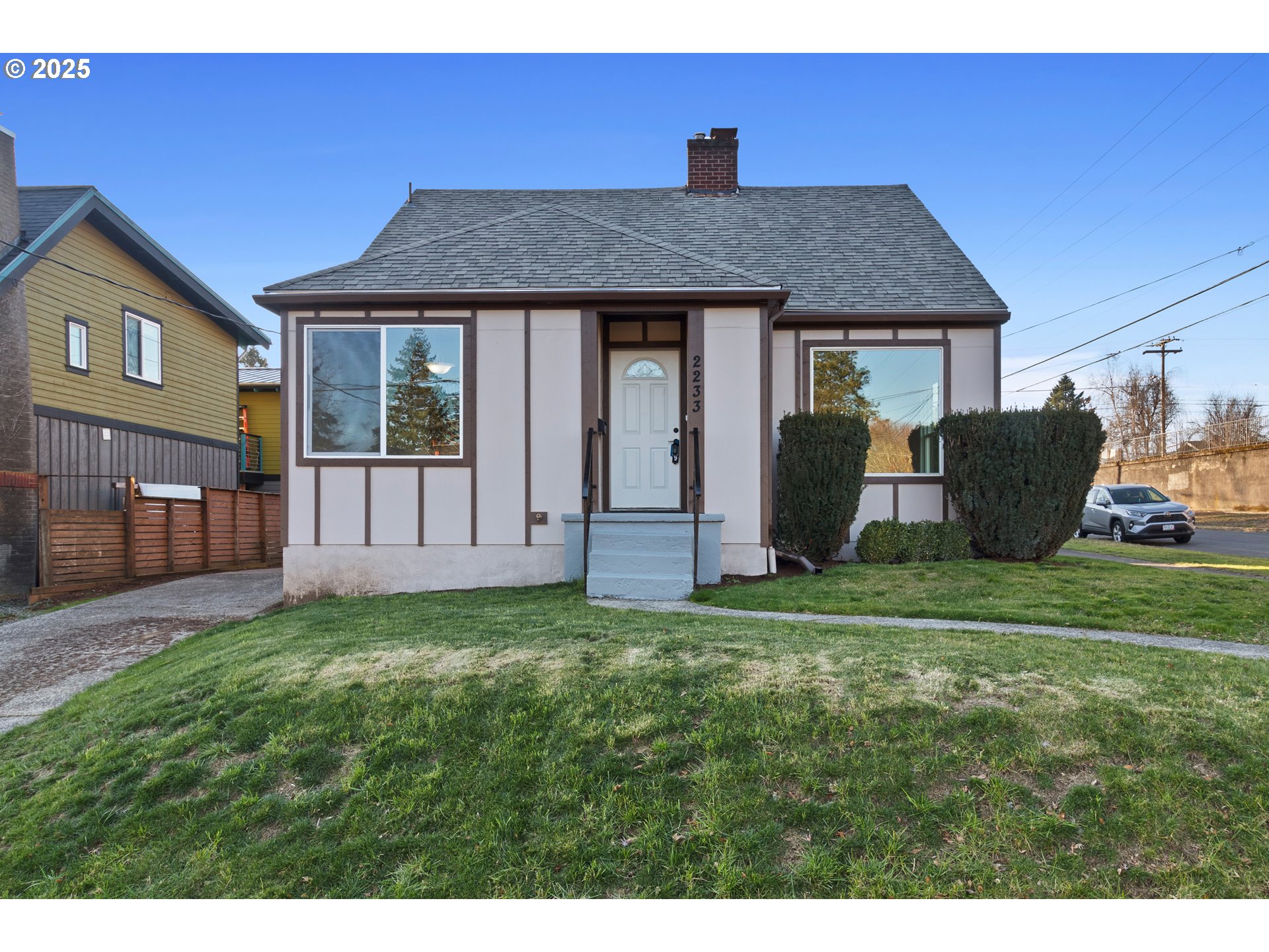 2233 NE 58TH AVE