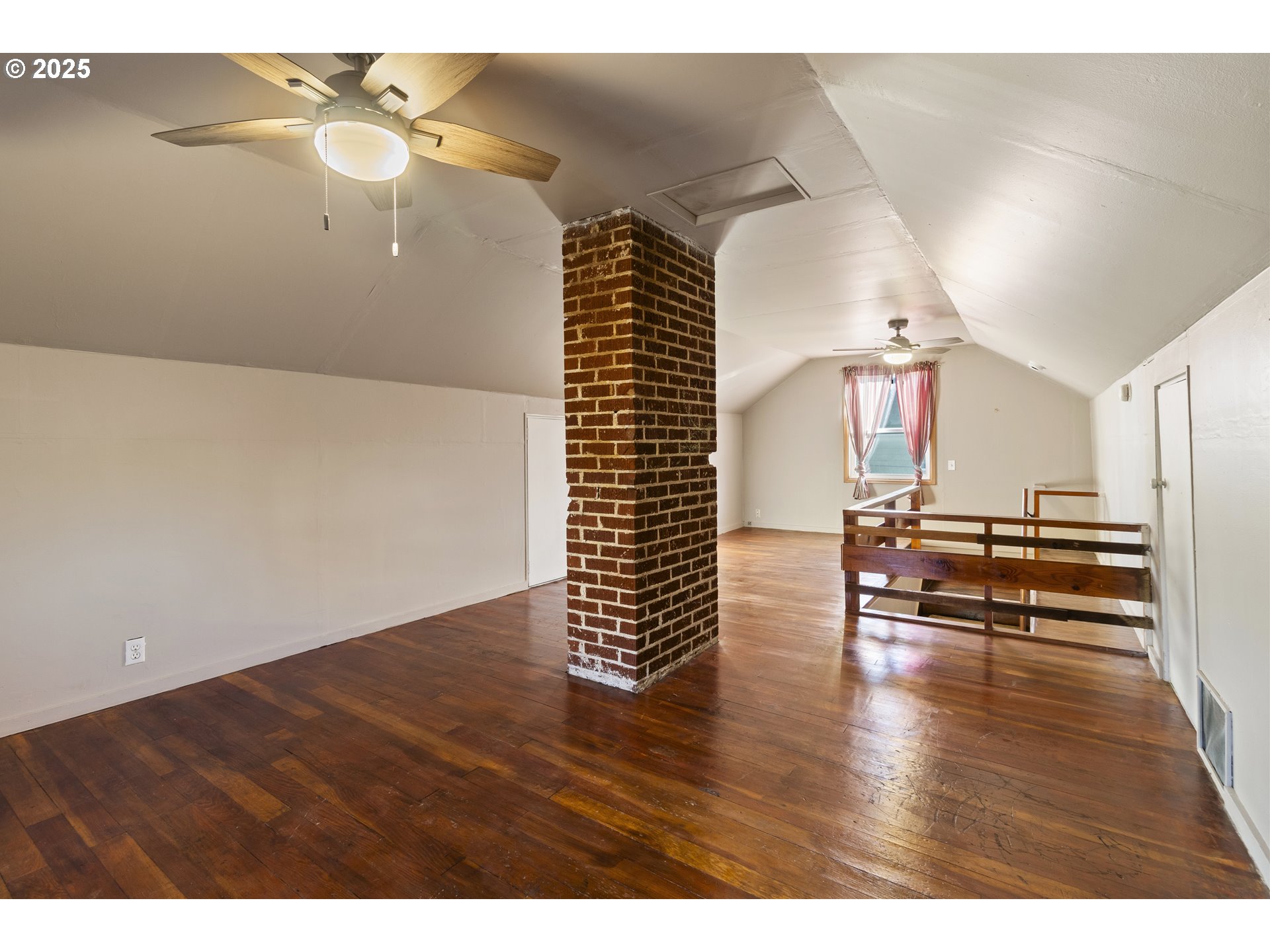 2233 NE 58TH AVE