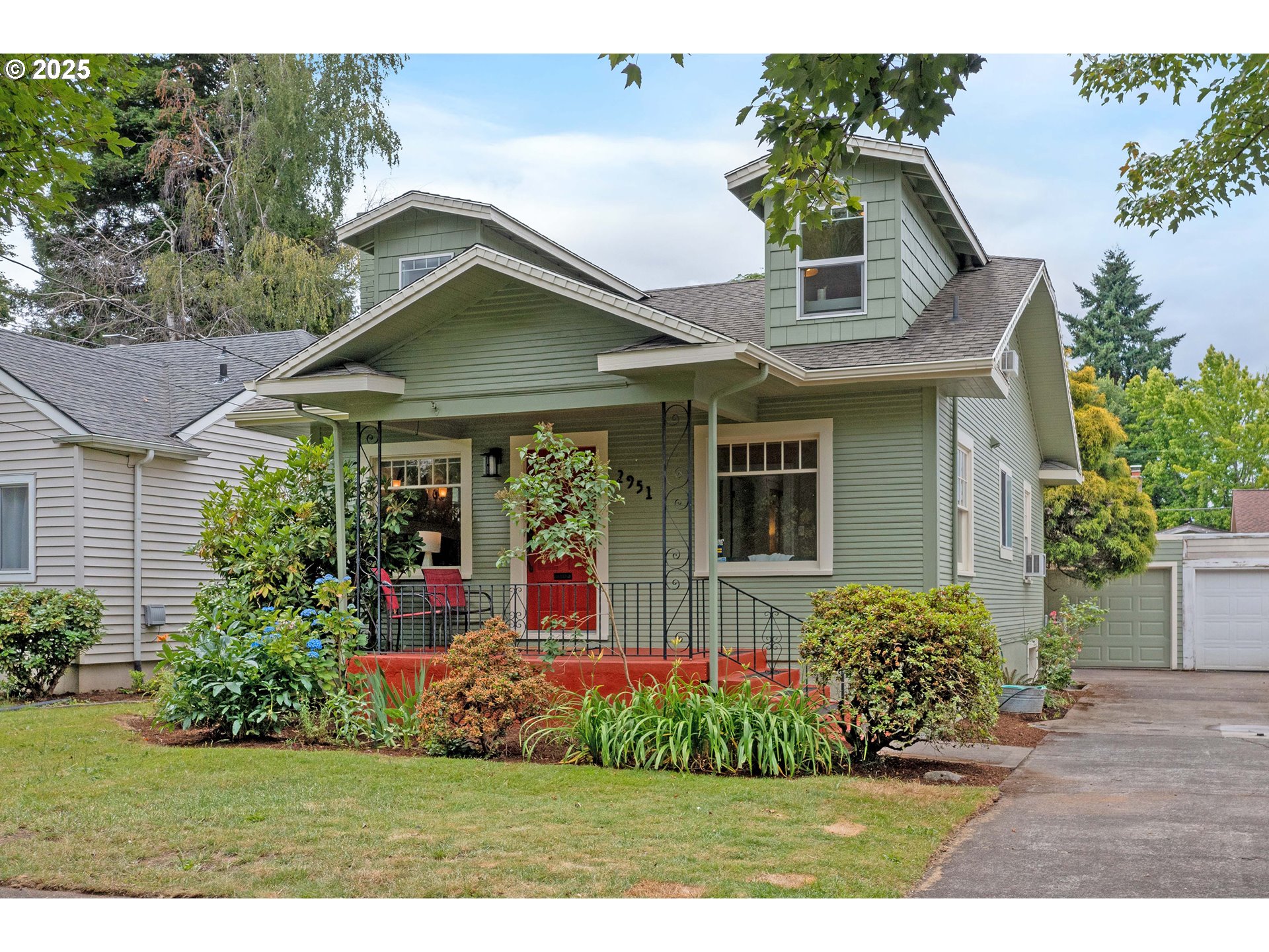 2951 NE 35TH AVE