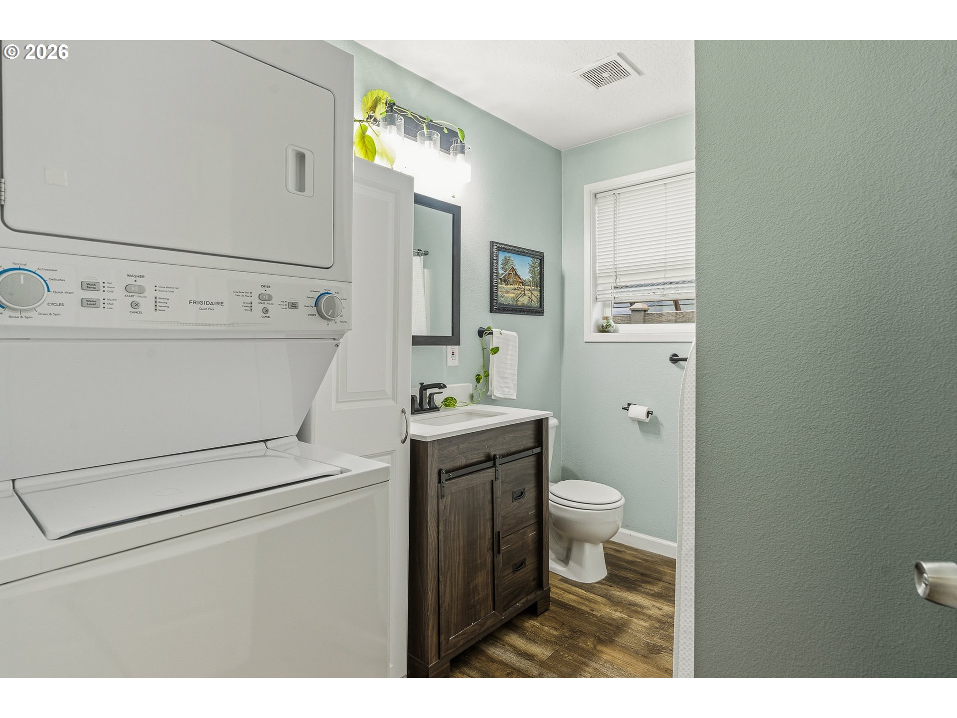 11937 NE HOLLADAY ST