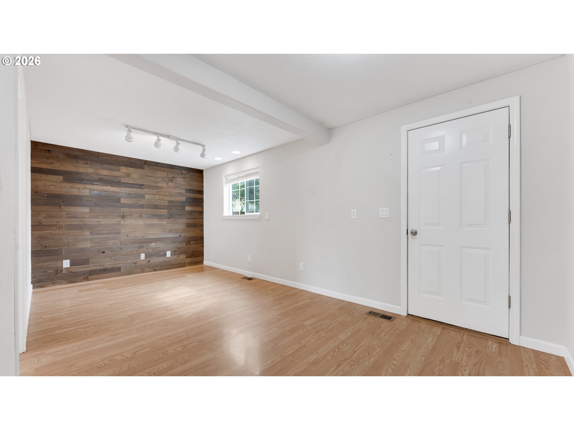 8110 DAPHNE CT