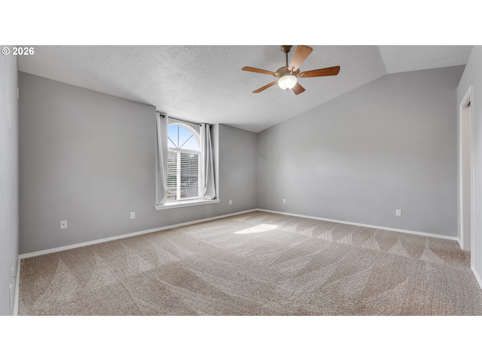 8110 DAPHNE CT