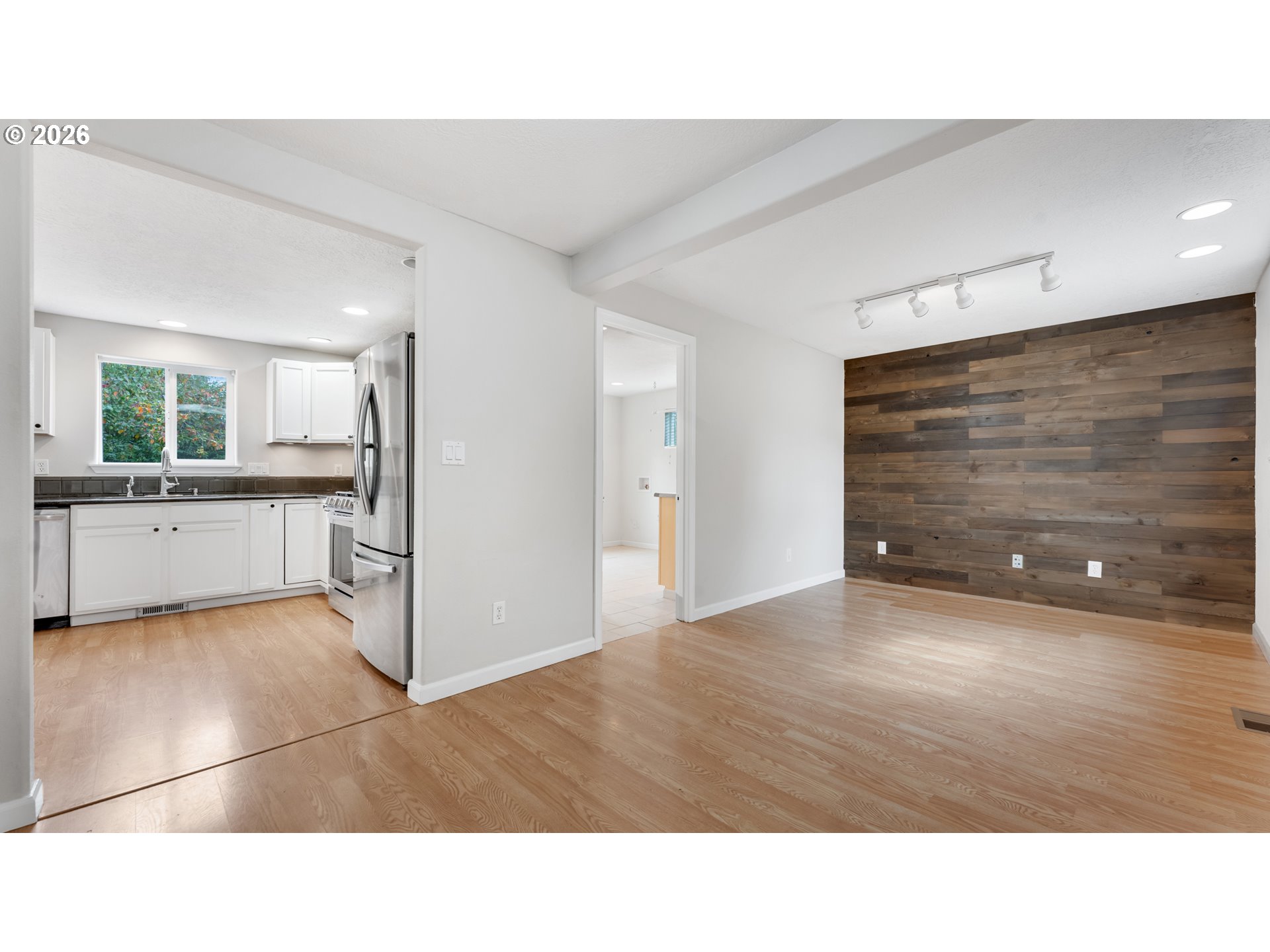 8110 DAPHNE CT