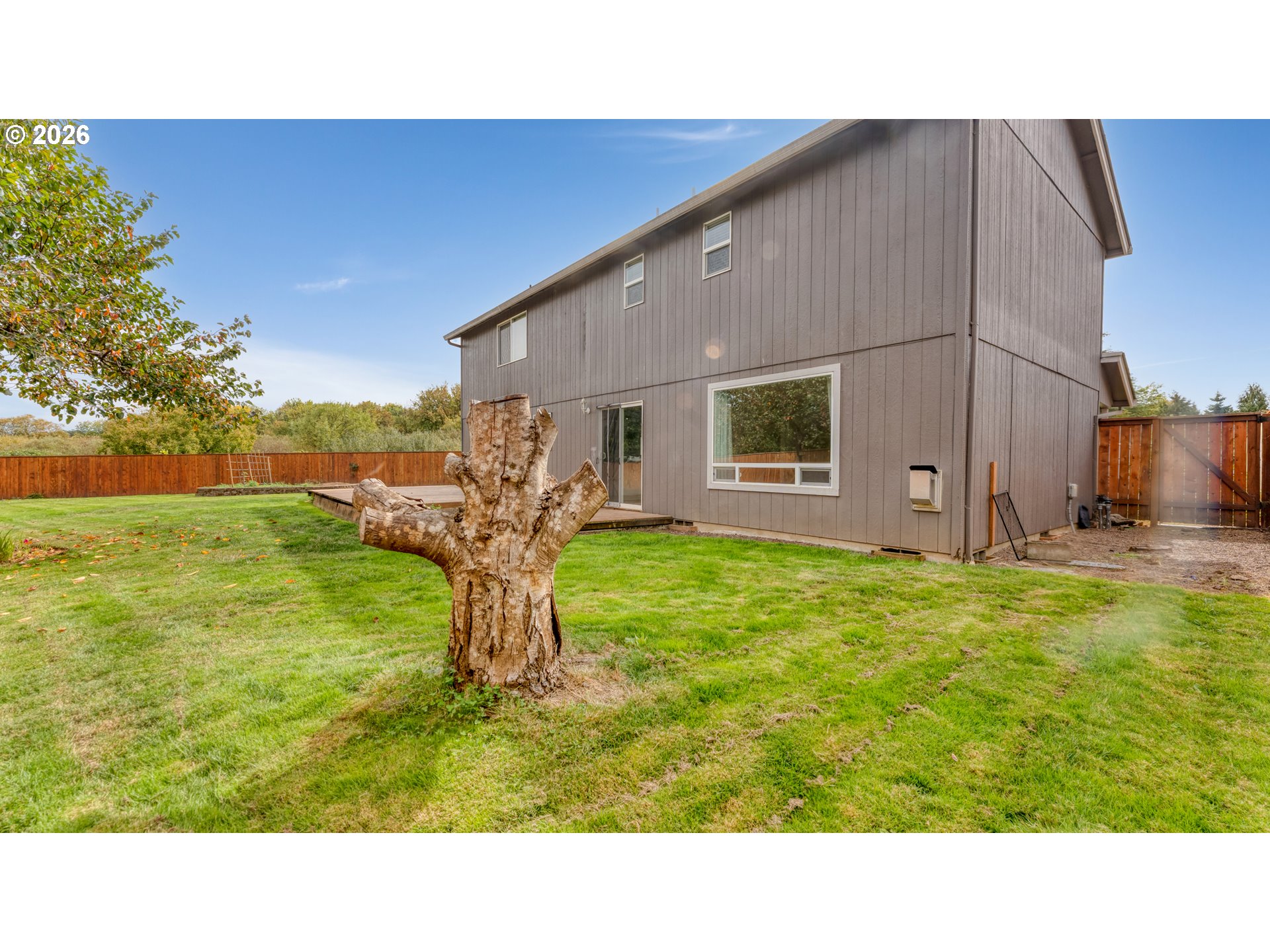 8110 DAPHNE CT