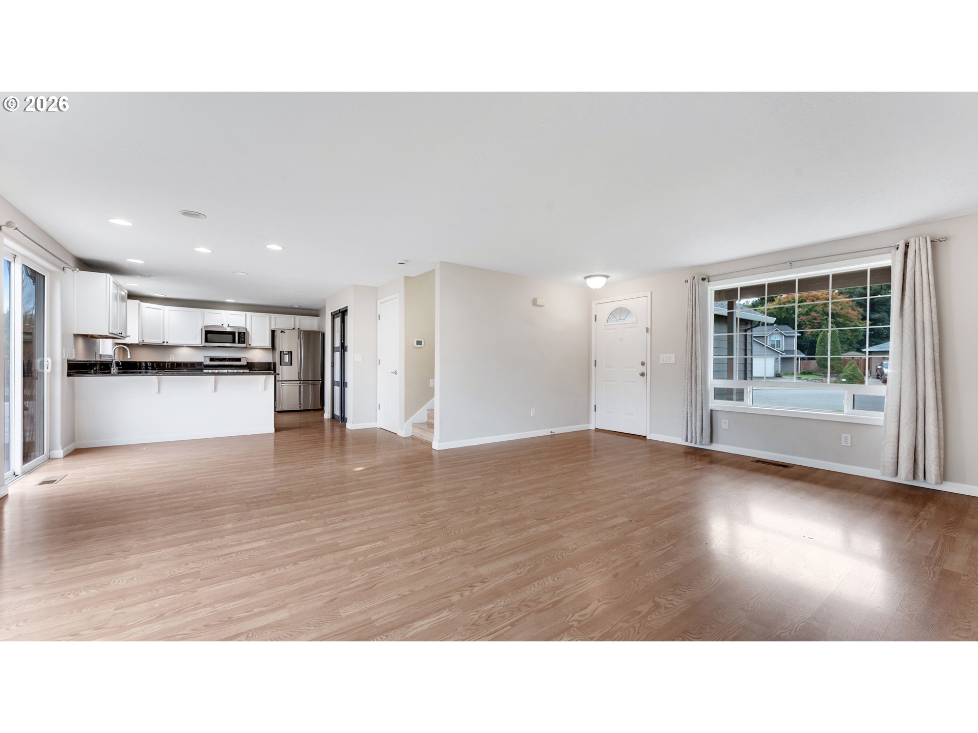 8110 DAPHNE CT