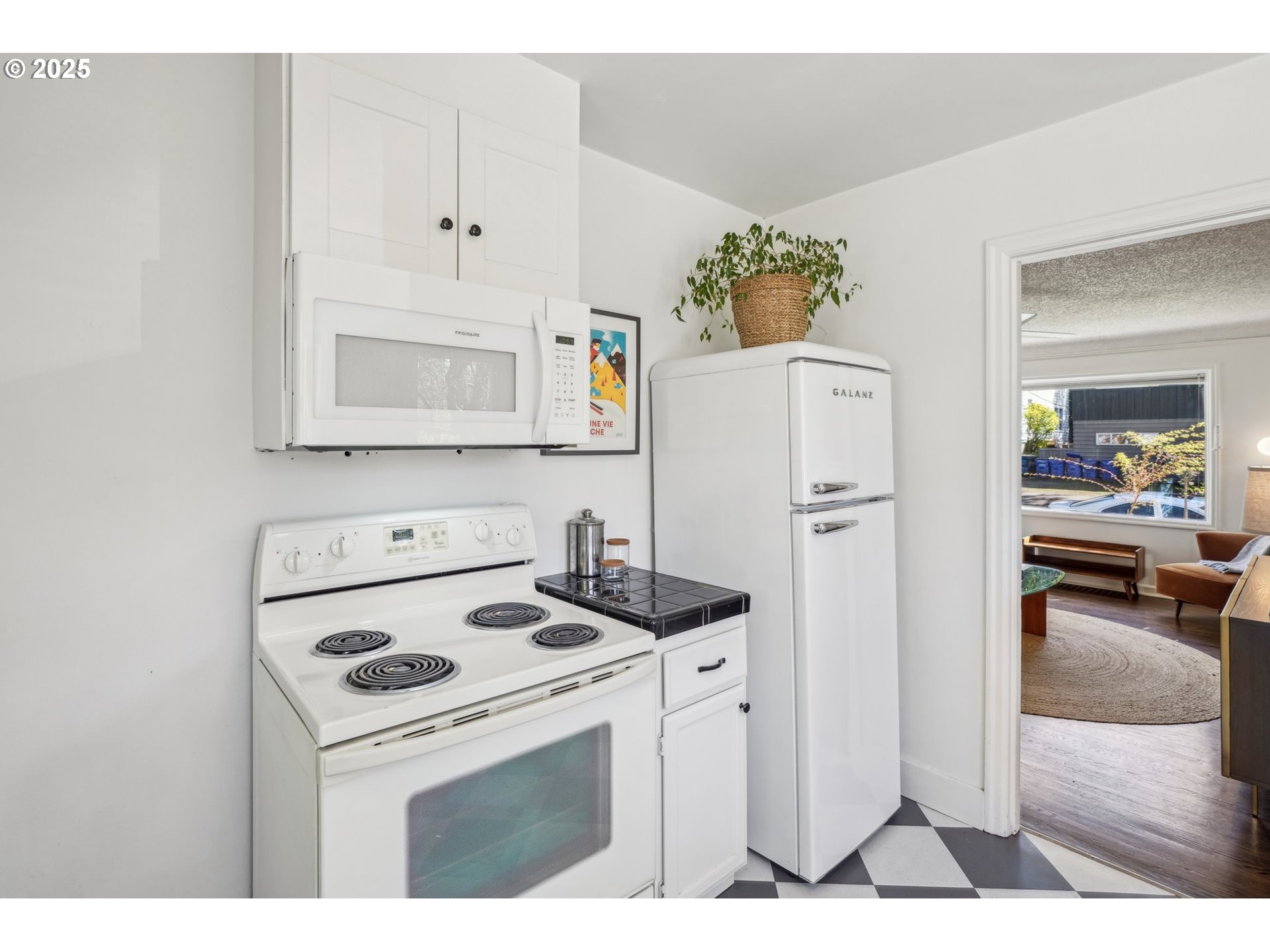 1035 SE 16TH AVE