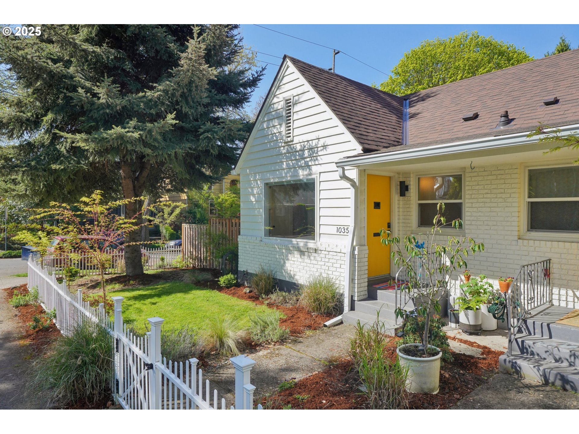 1035 SE 16TH AVE