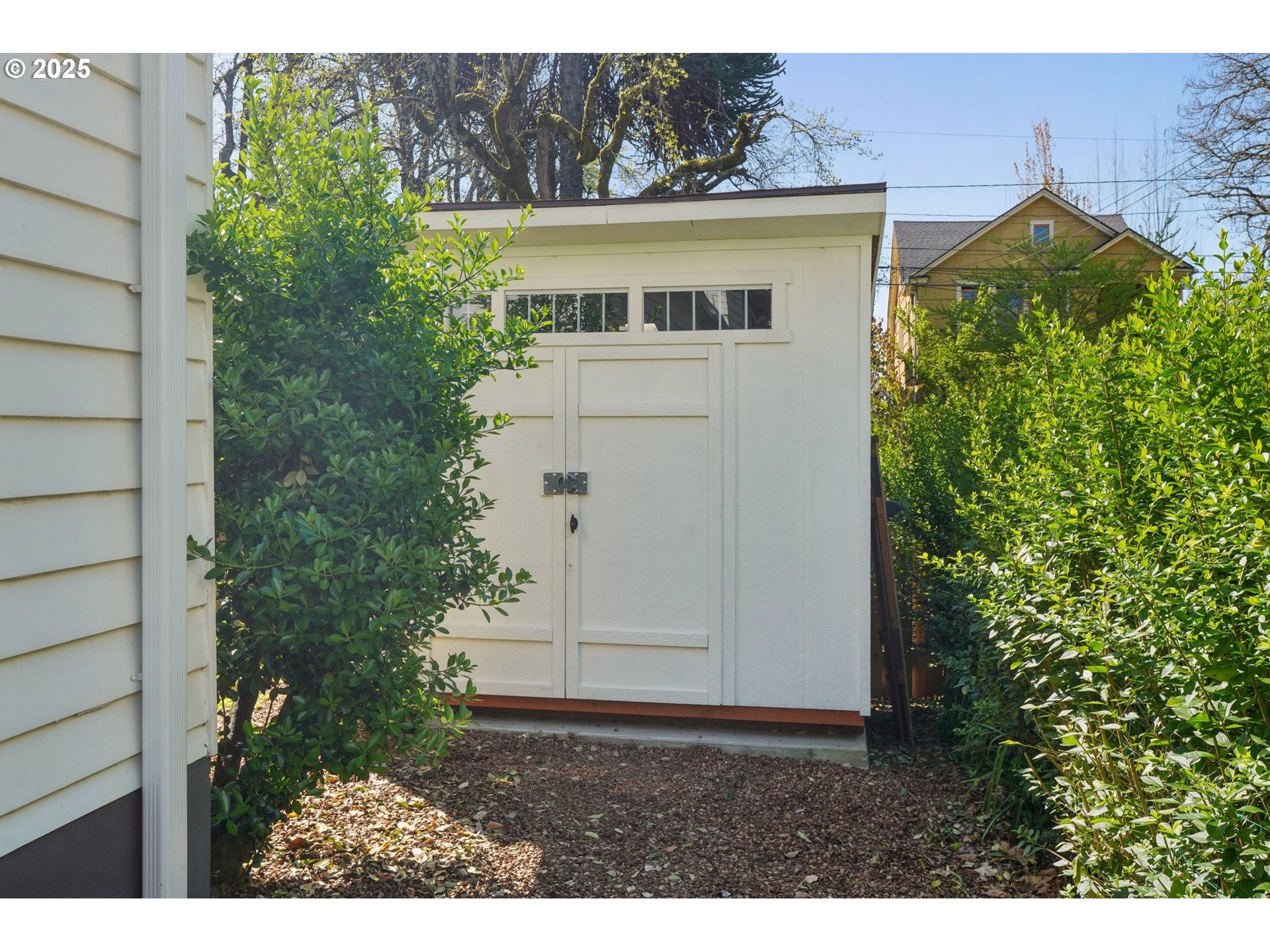 1035 SE 16TH AVE