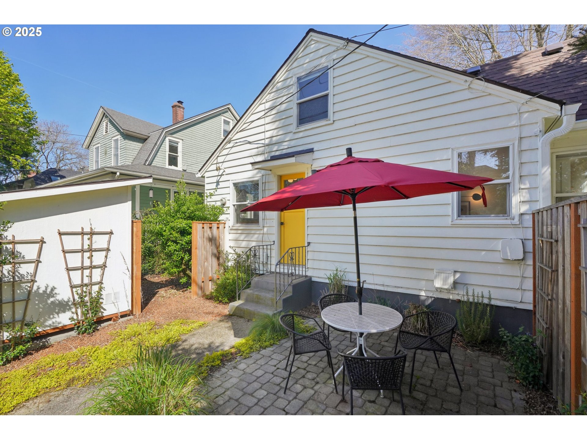 1035 SE 16TH AVE