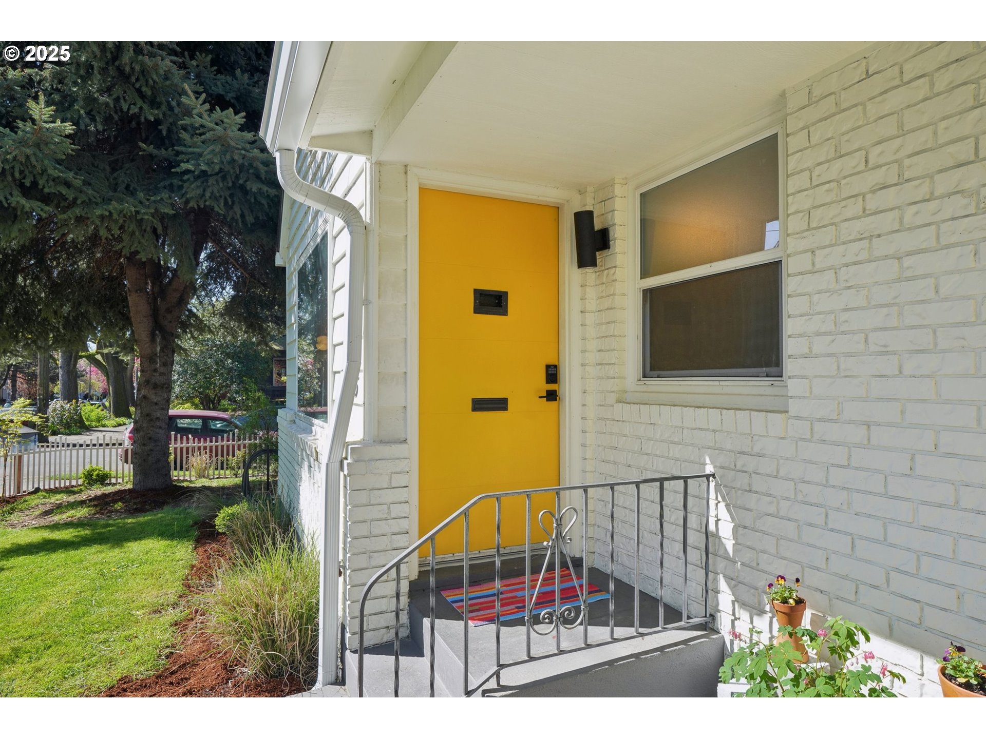 1035 SE 16TH AVE