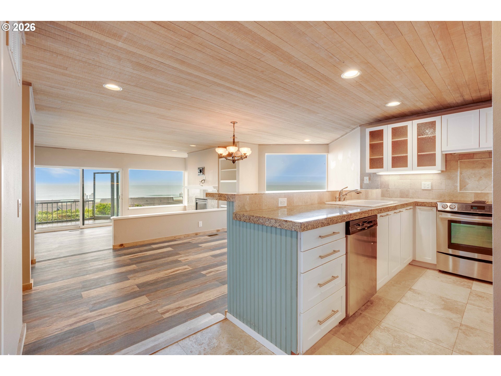 4175 N HIGHWAY 101 G1