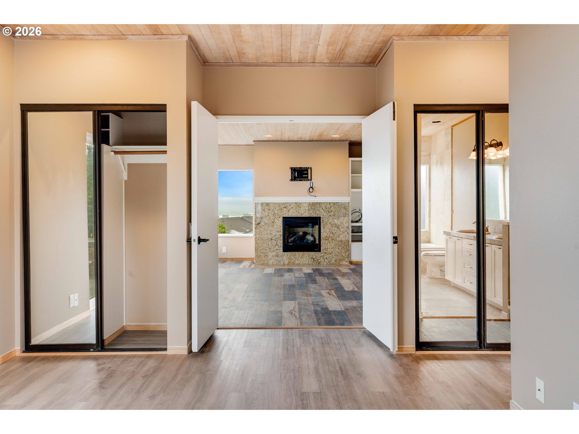 4175 N HIGHWAY 101 G1