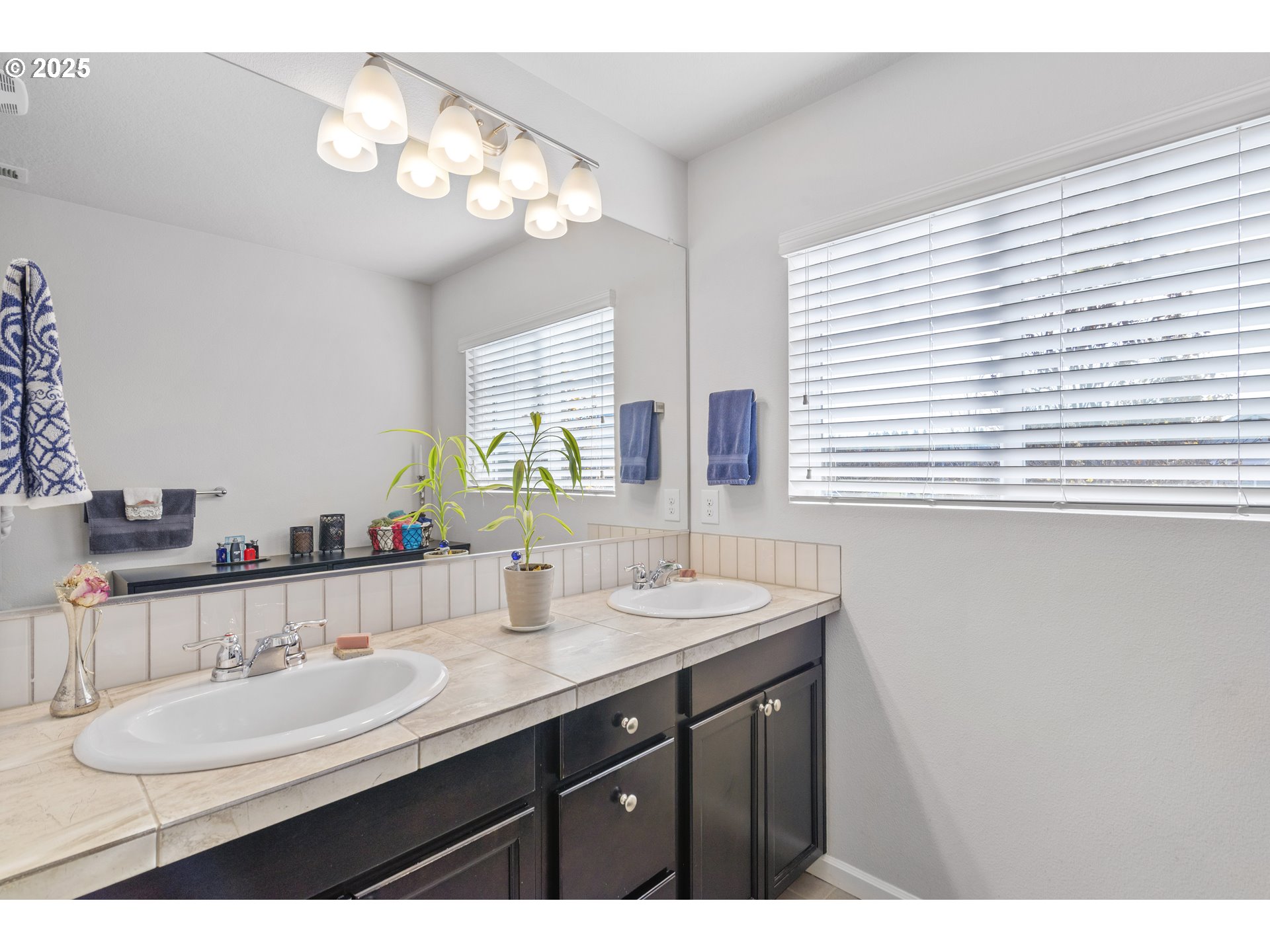 2392 SE 16TH ALY