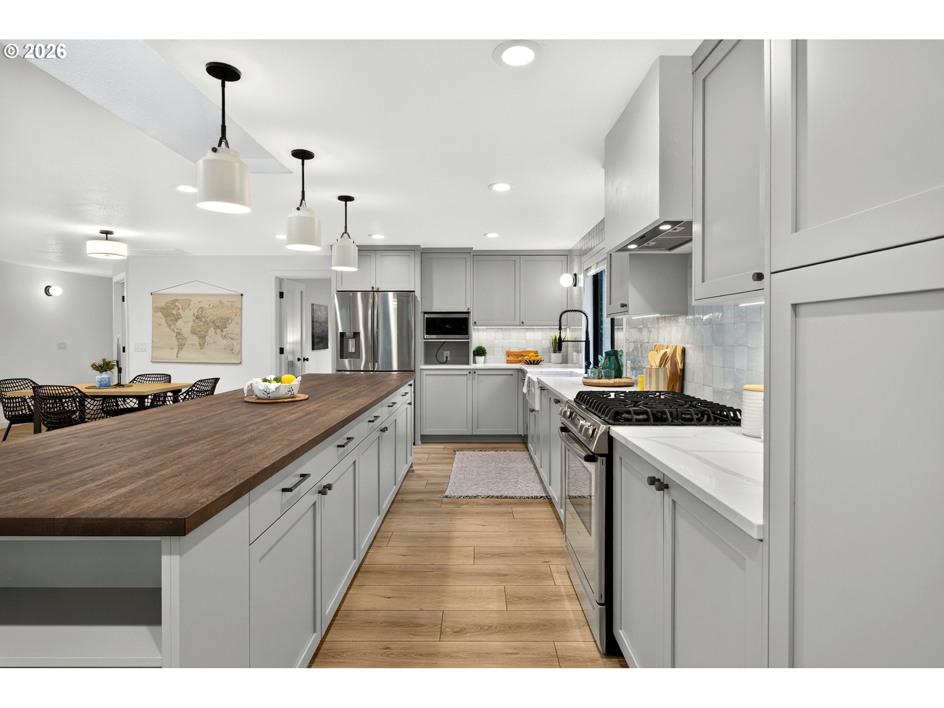 3715 DIVISION CT