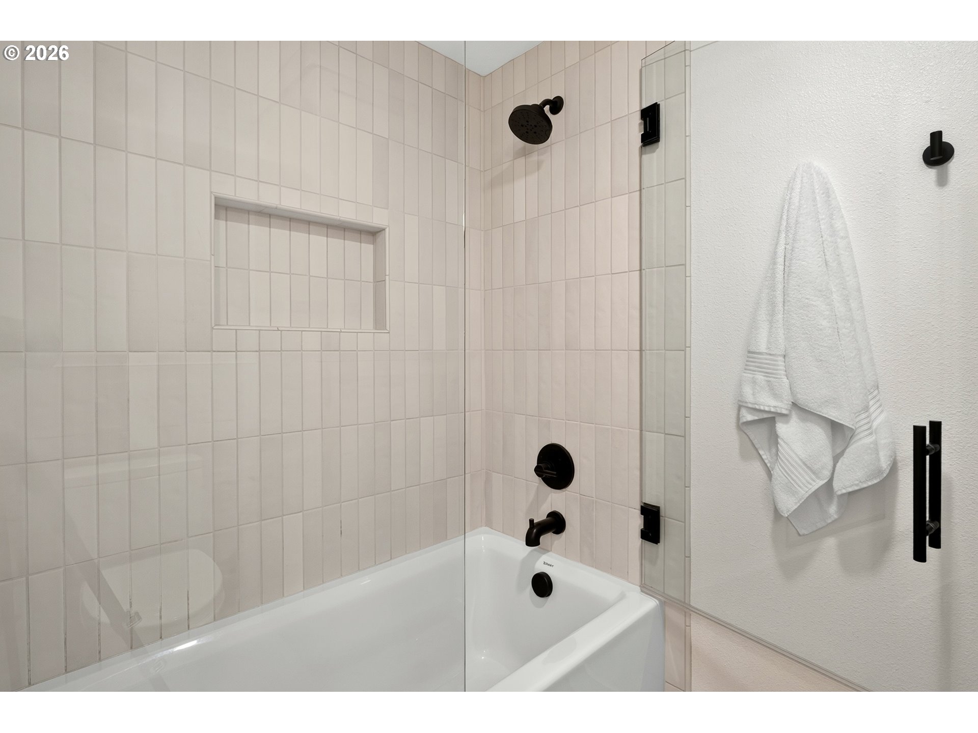 3715 DIVISION CT