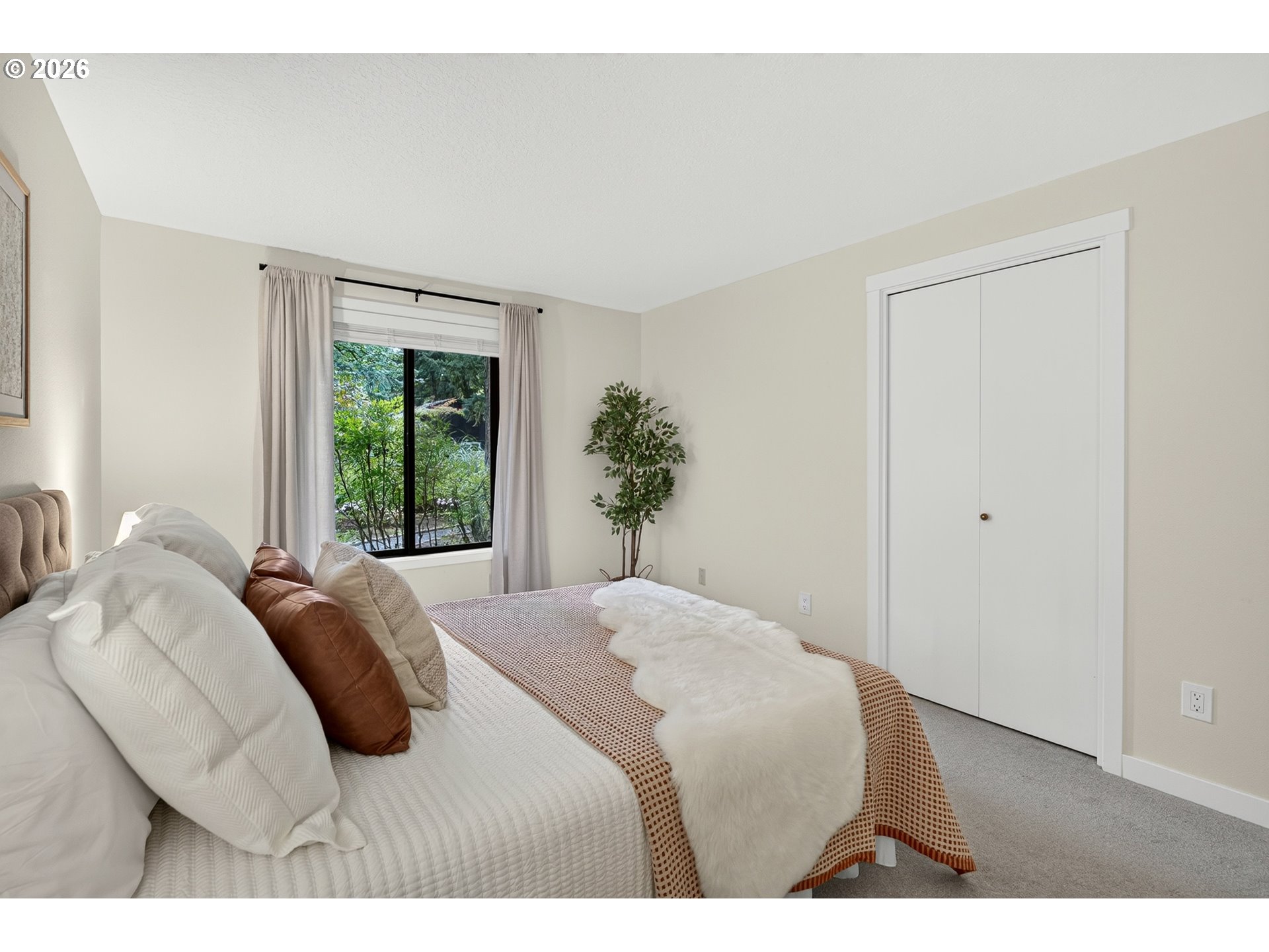 3715 DIVISION CT