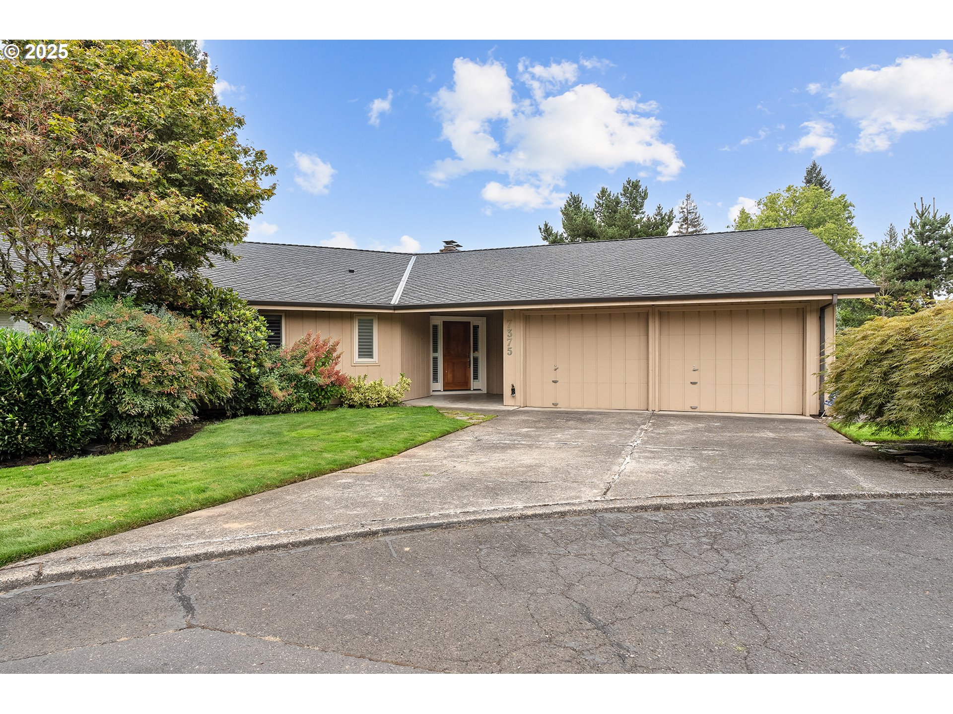 7375 SW EASTMOOR TER
