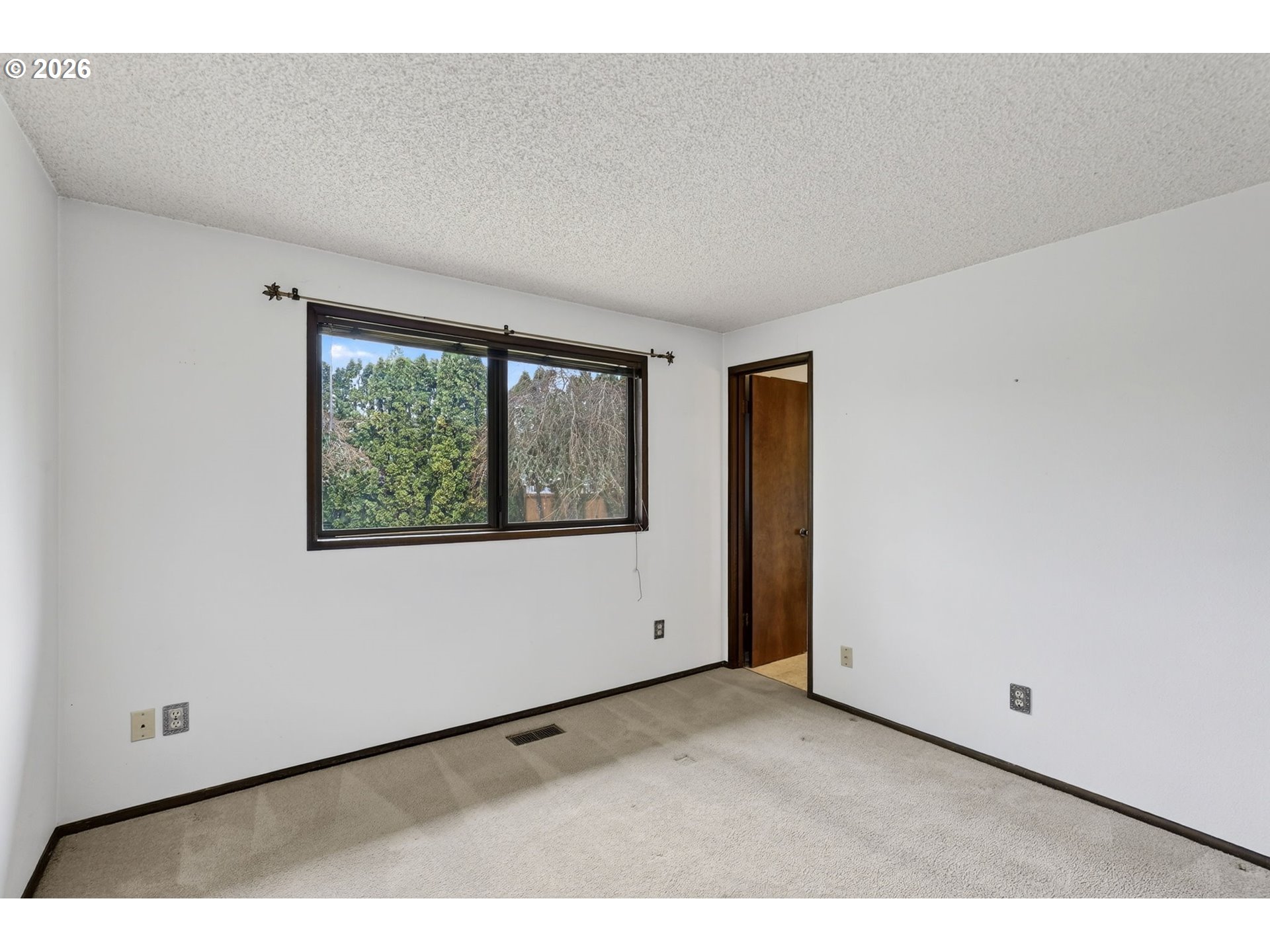 17363 SW WASHINGTON CT