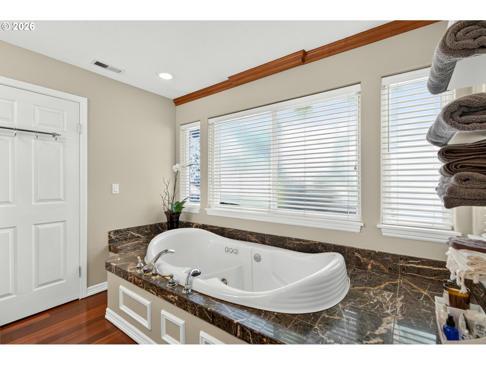 3555 VISTA RIDGE DR