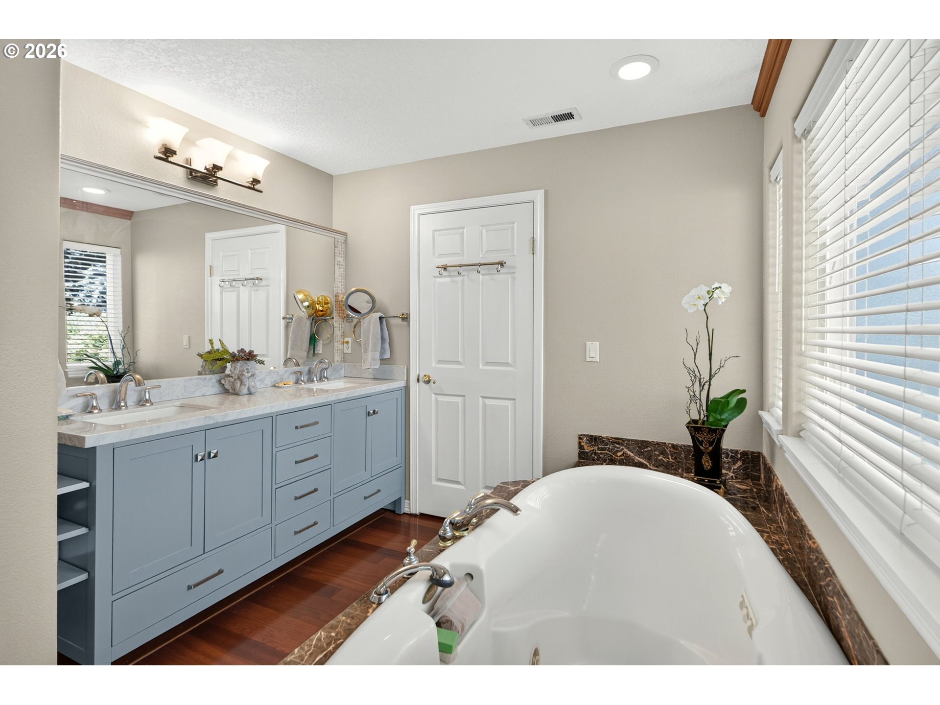 3555 VISTA RIDGE DR