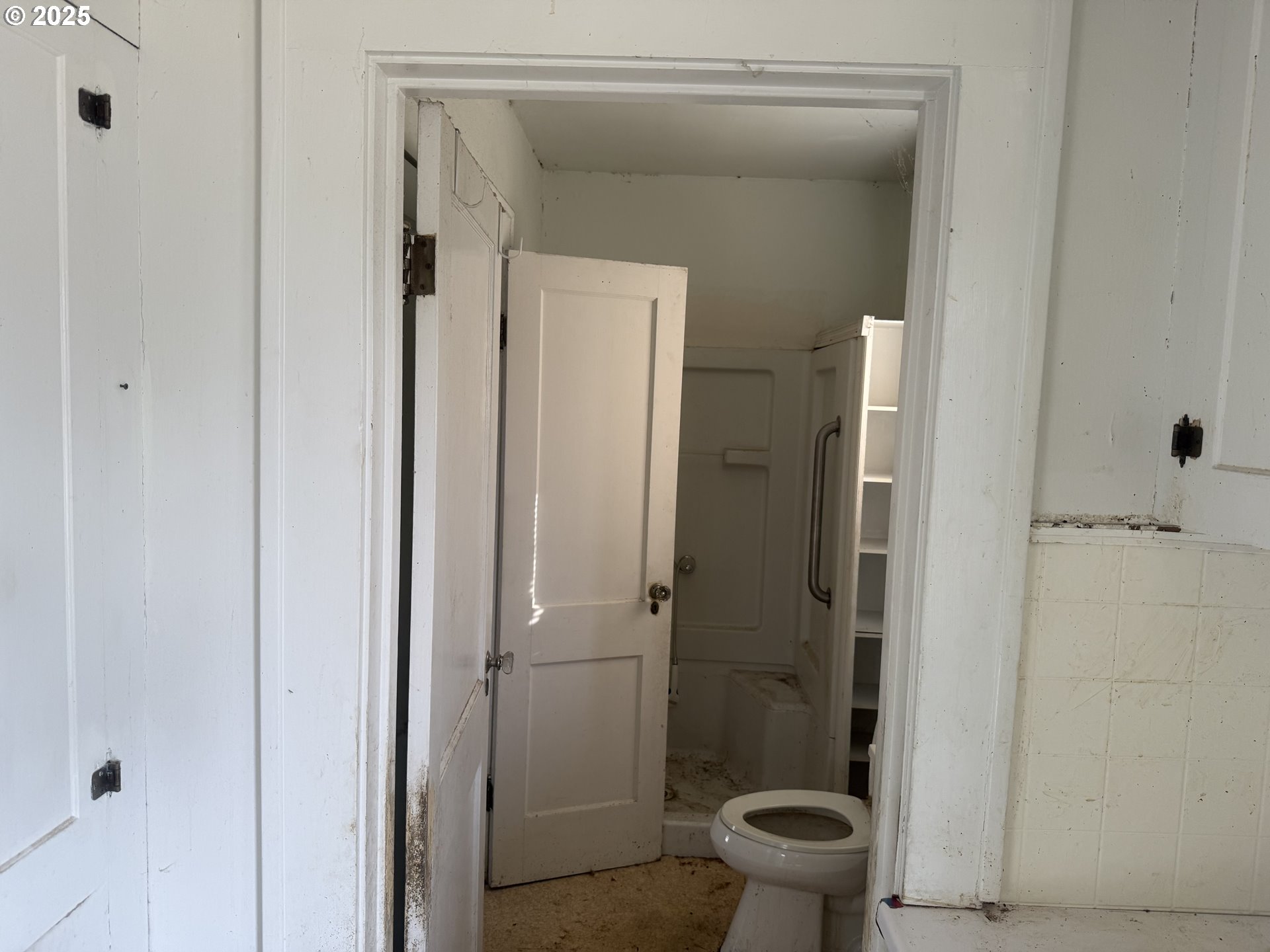 714 N KILLINGSWORTH CT
