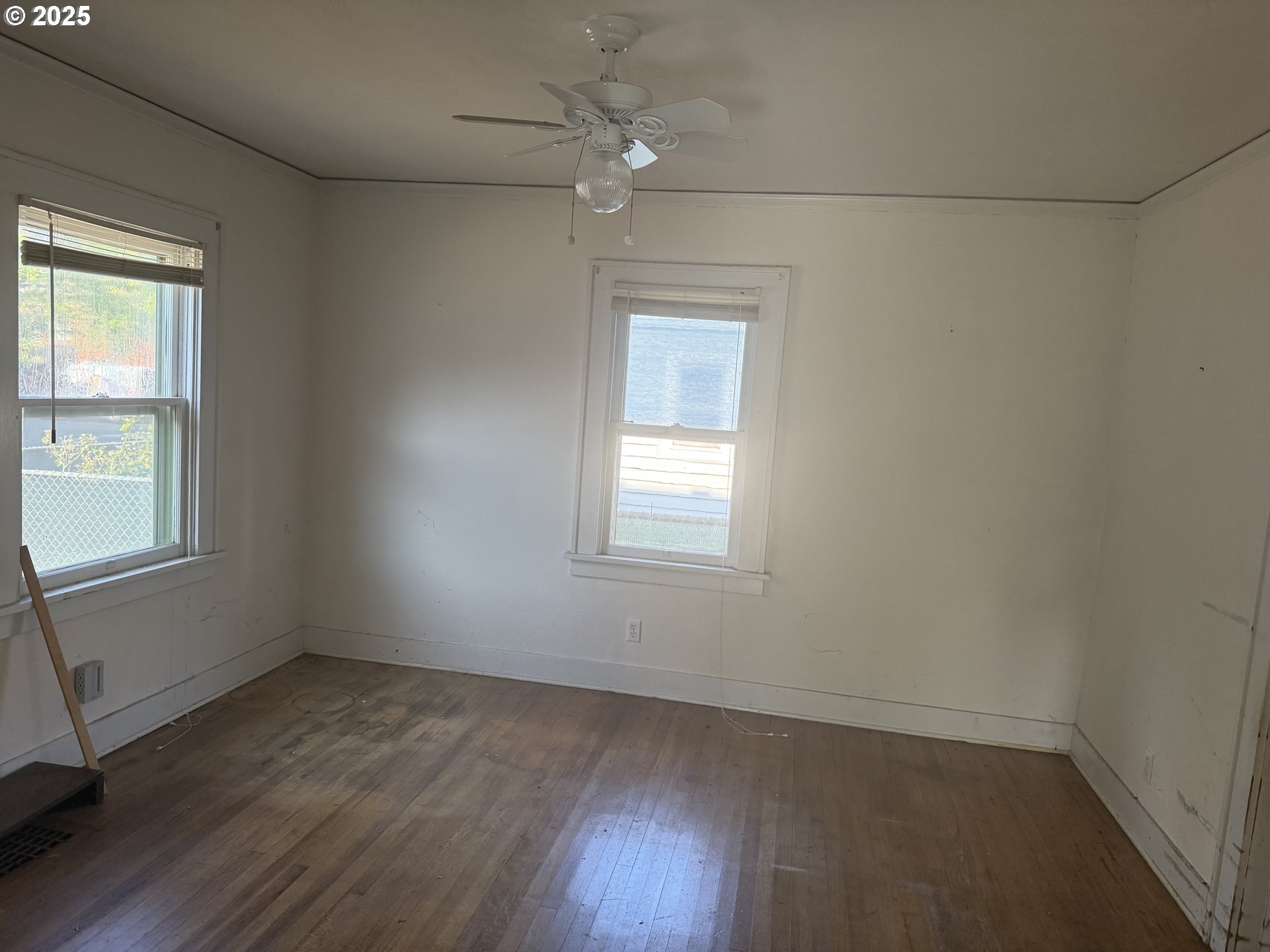 714 N KILLINGSWORTH CT