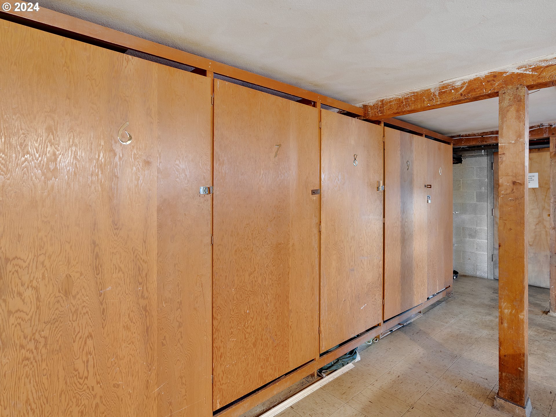 3911 NE KILLINGSWORTH ST 7